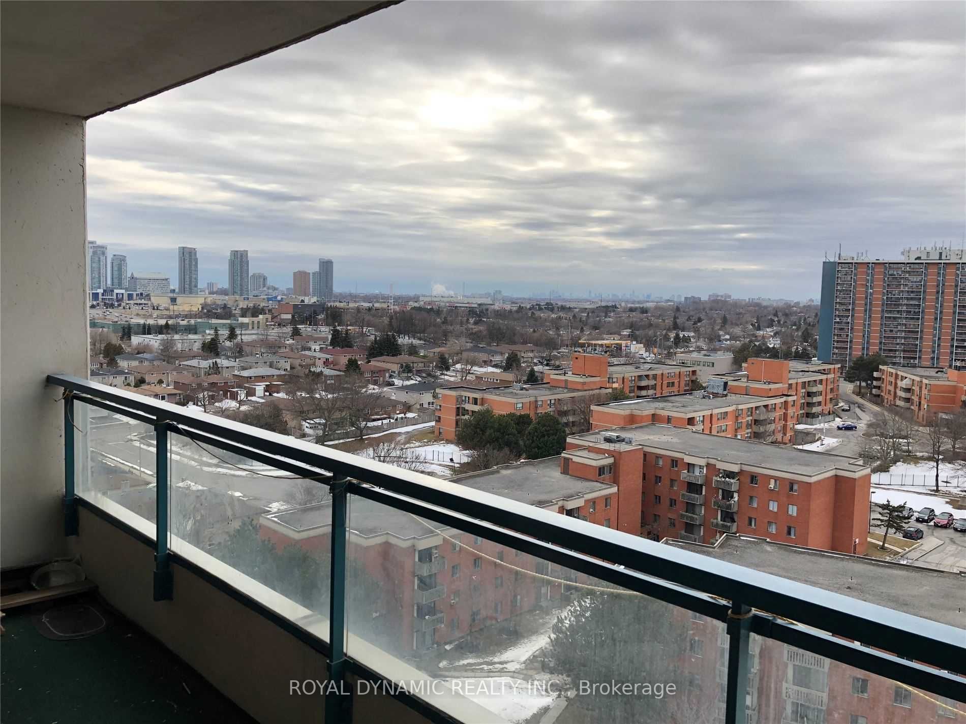 4725 Sheppard Ave E, #1512