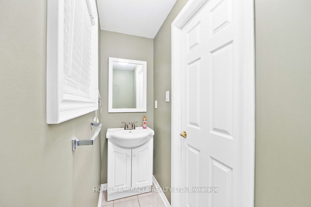 54 Sprucewood Cres