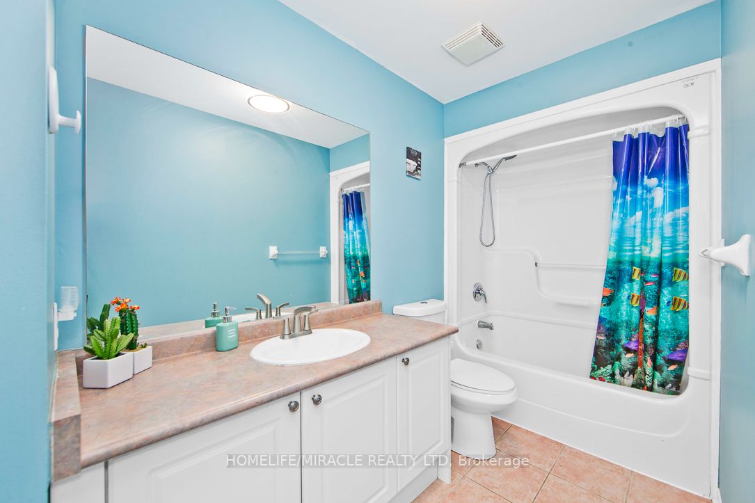 54 Sprucewood Cres
