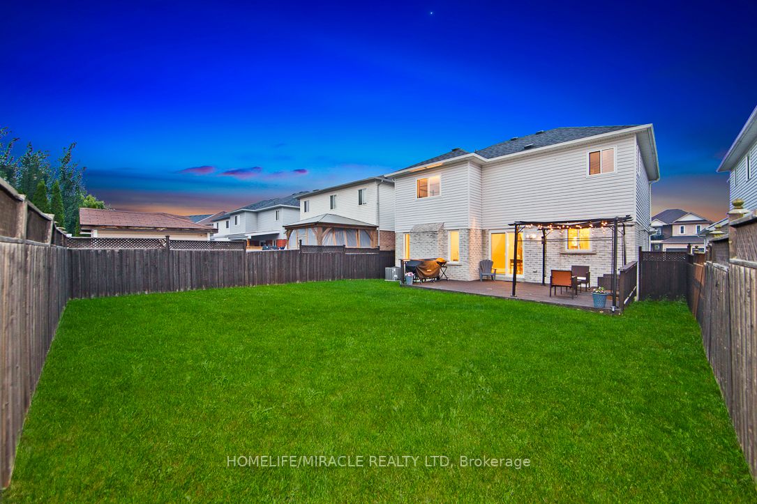 54 Sprucewood Cres