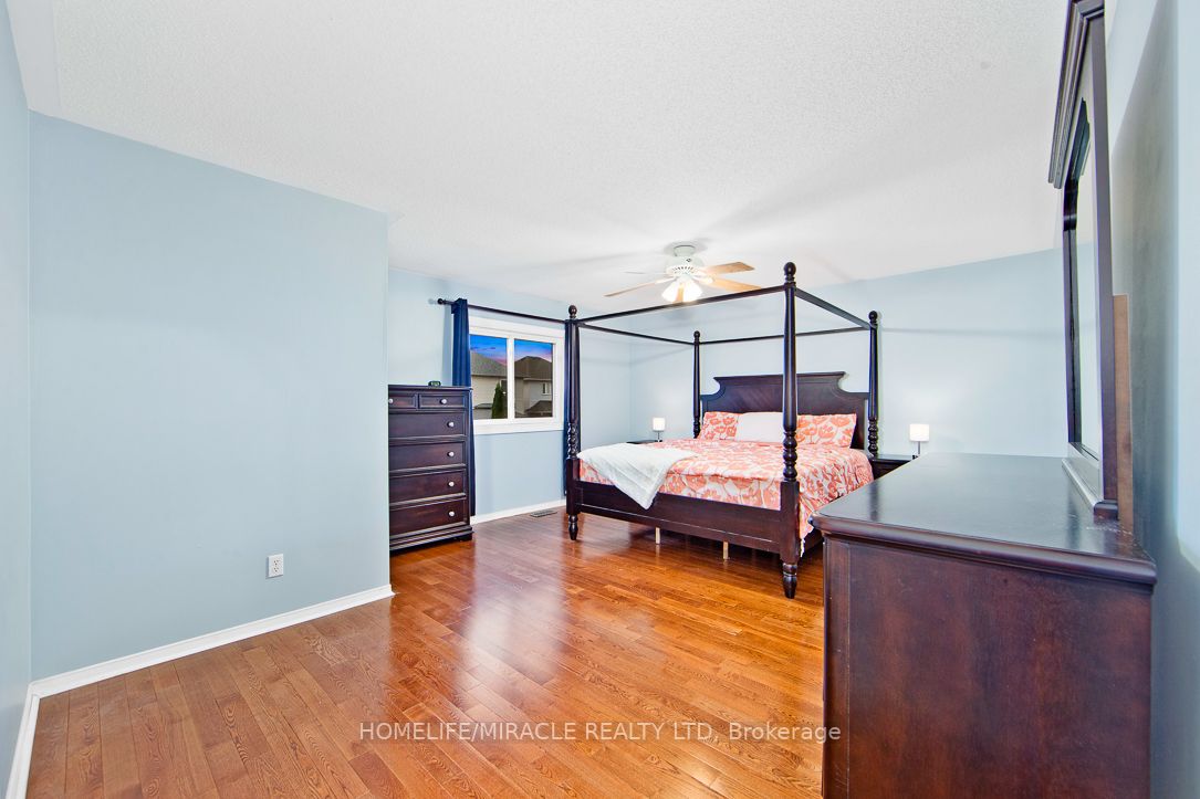 54 Sprucewood Cres