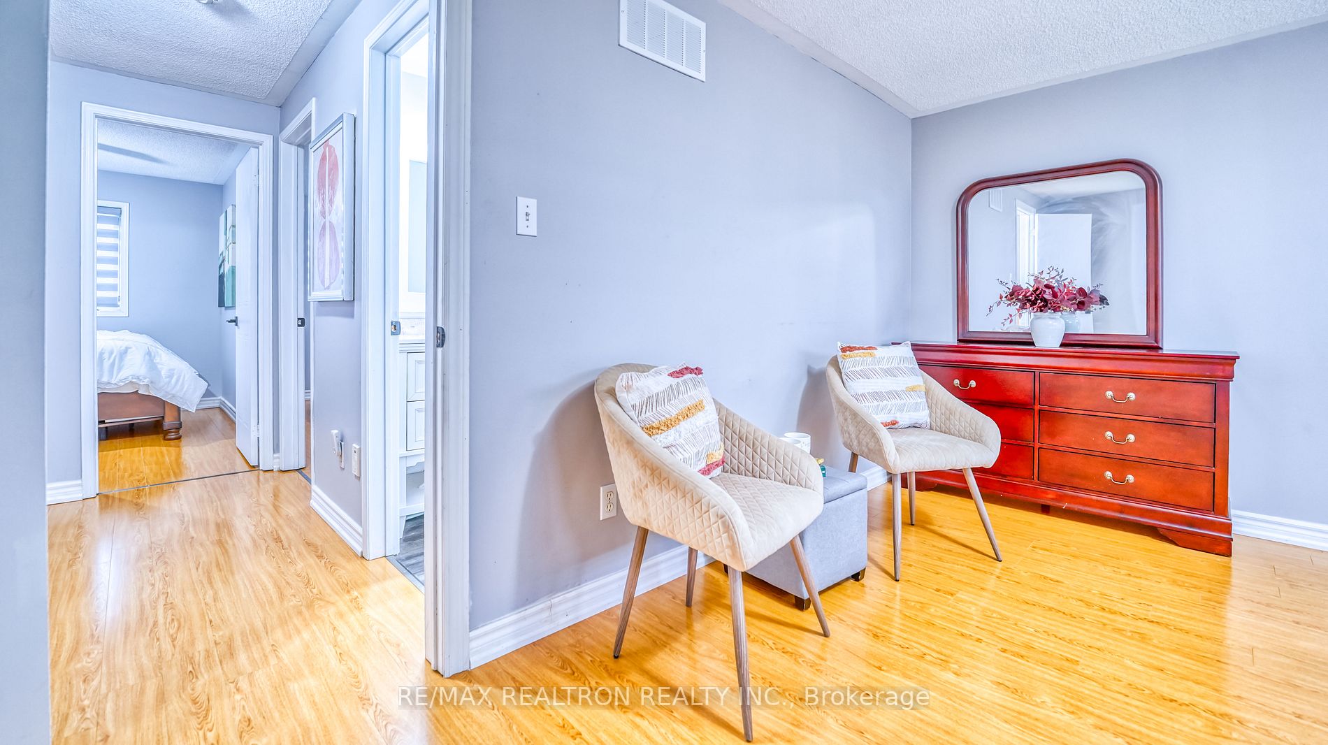 18 Cornish Dr