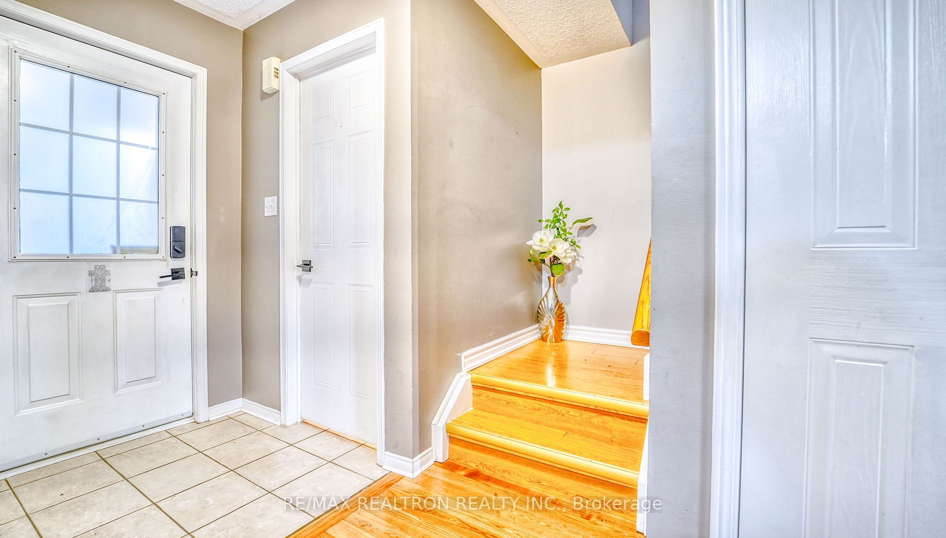 18 Cornish Dr