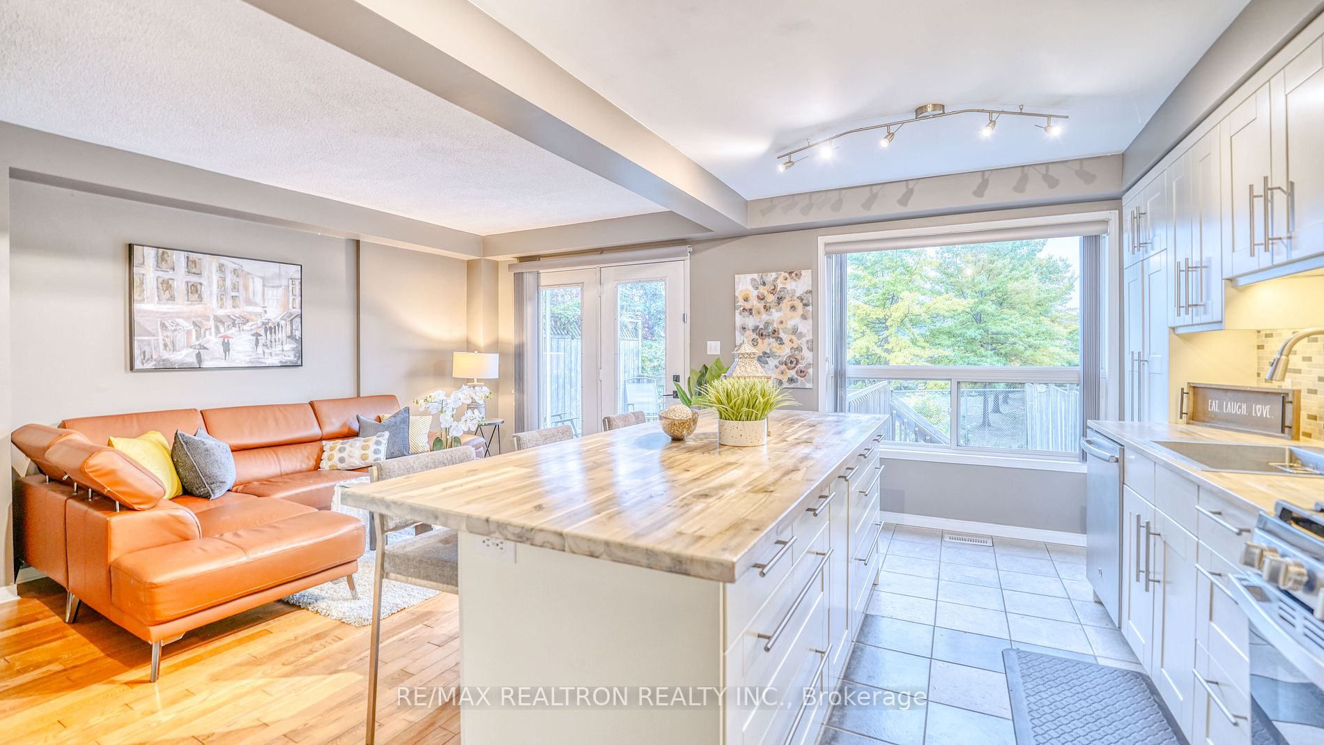 18 Cornish Dr