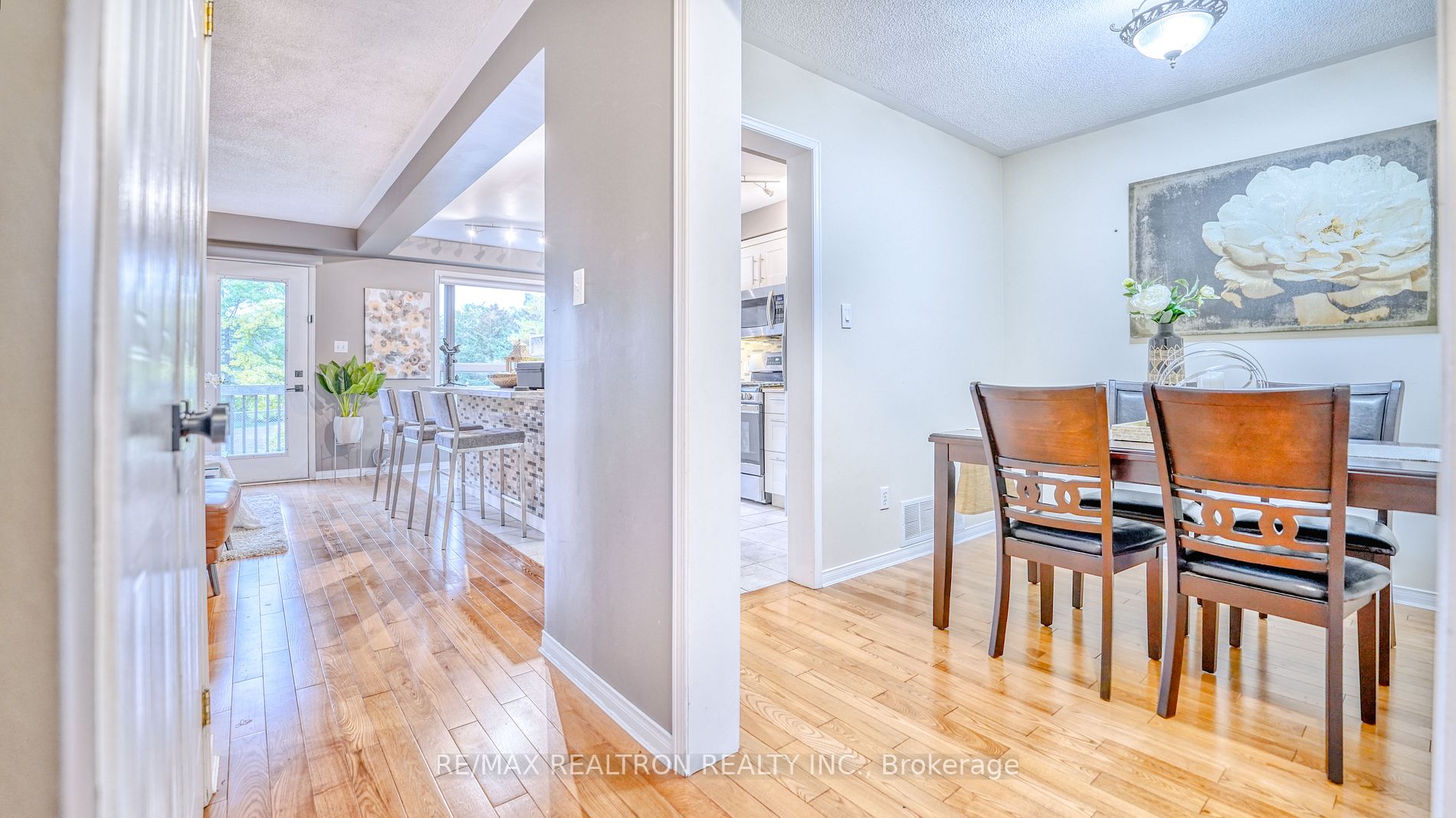 18 Cornish Dr