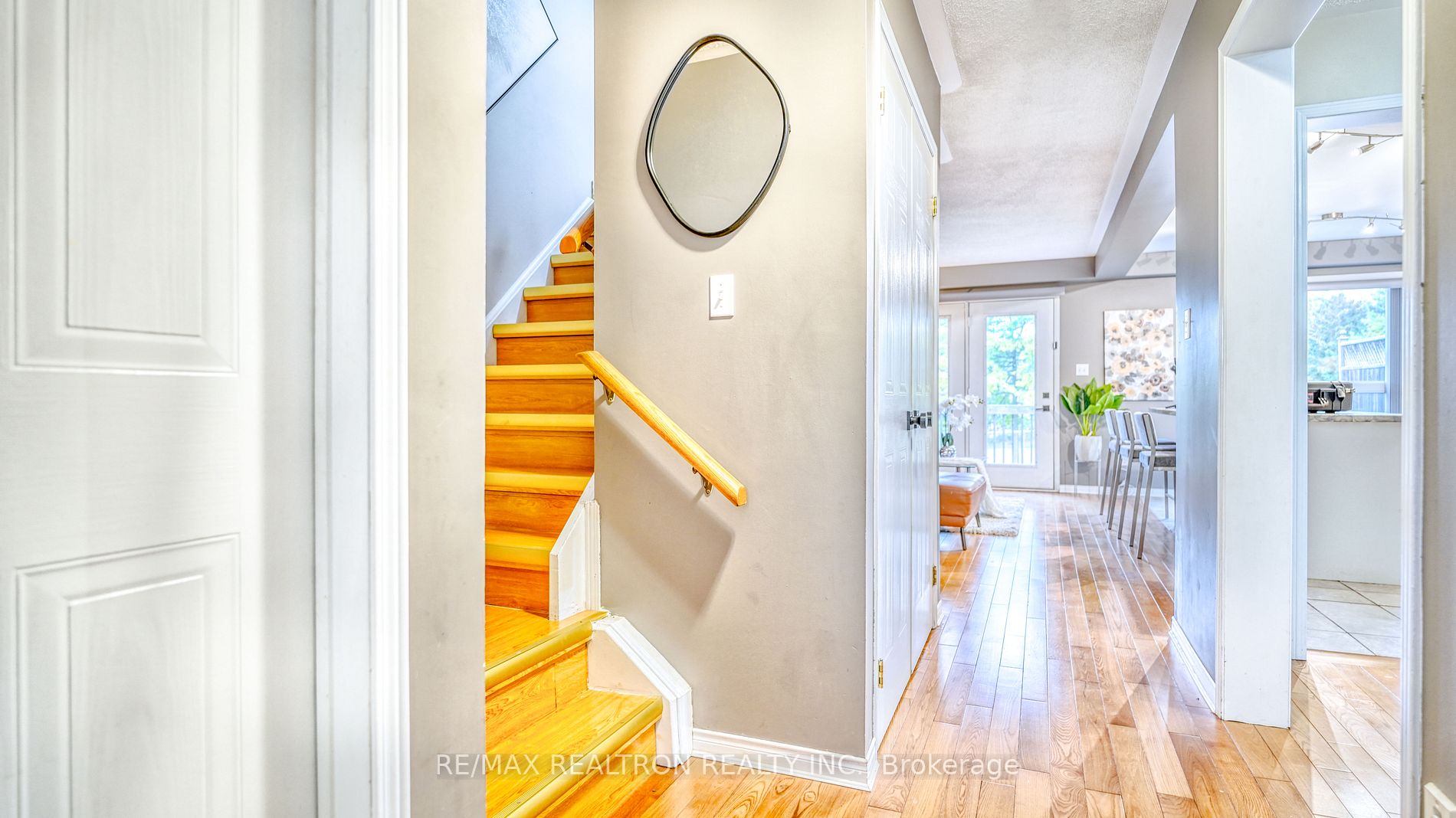 18 Cornish Dr