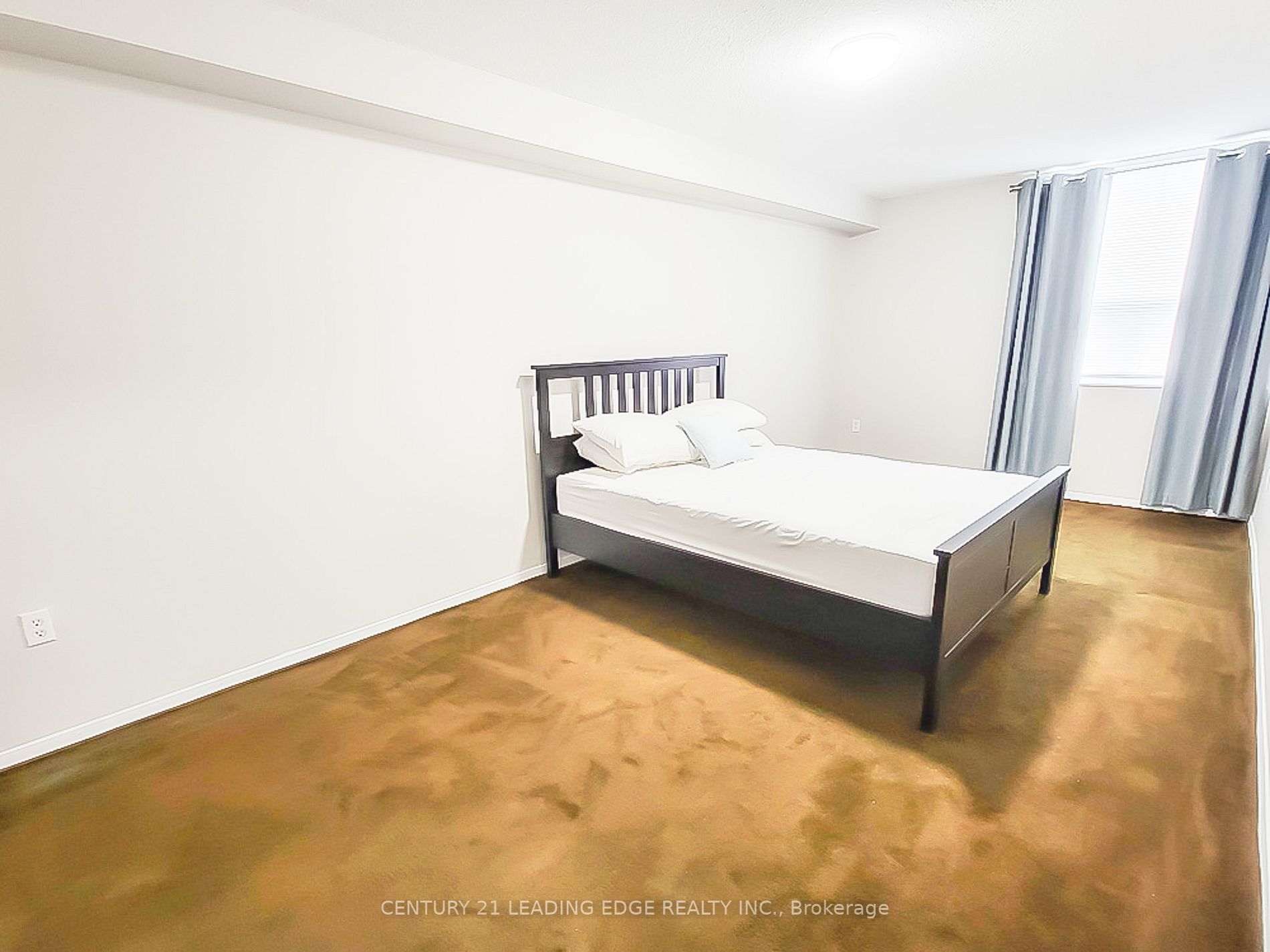 4064 Lawrence Ave E, #317