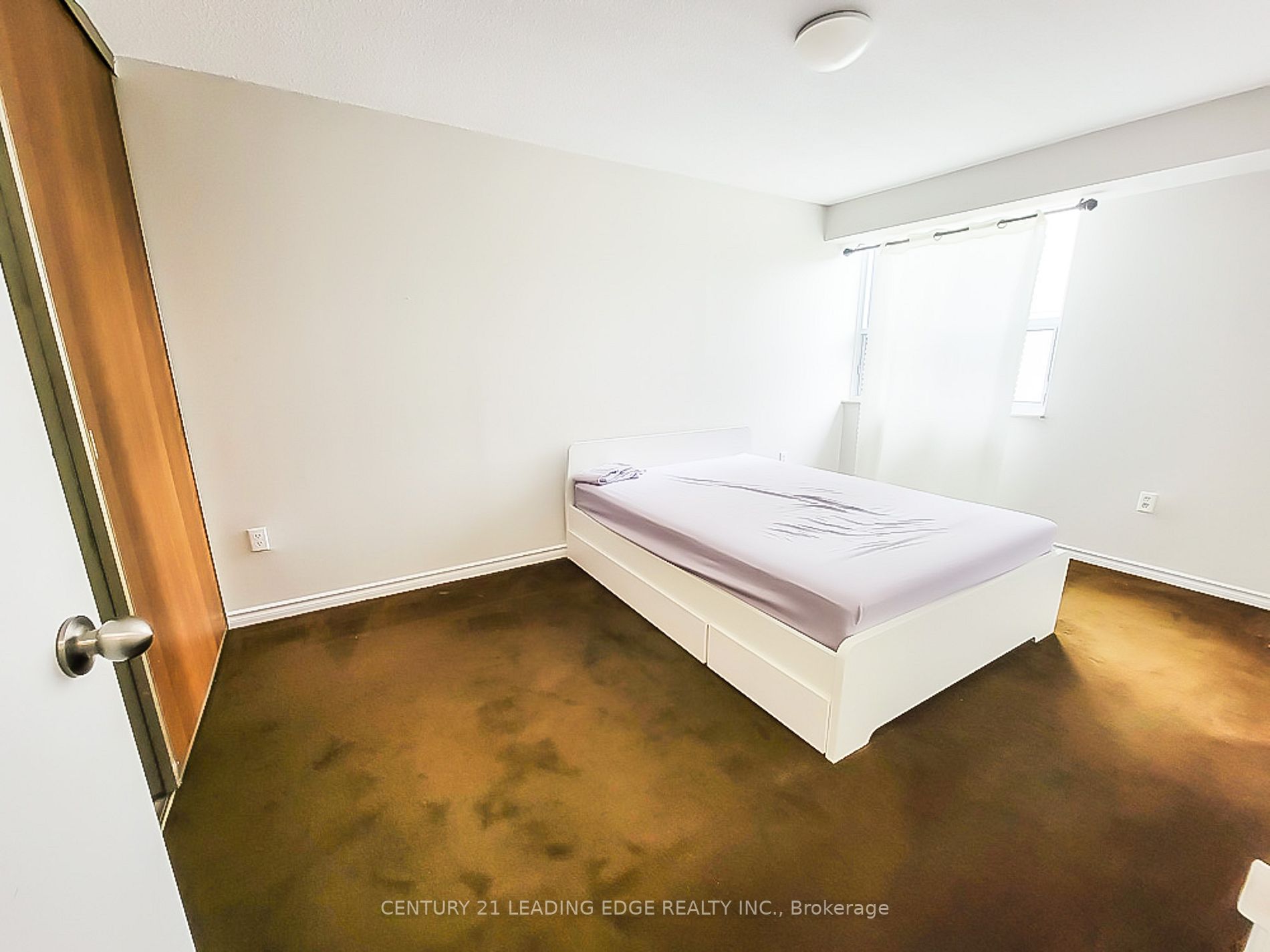 4064 Lawrence Ave E, #317