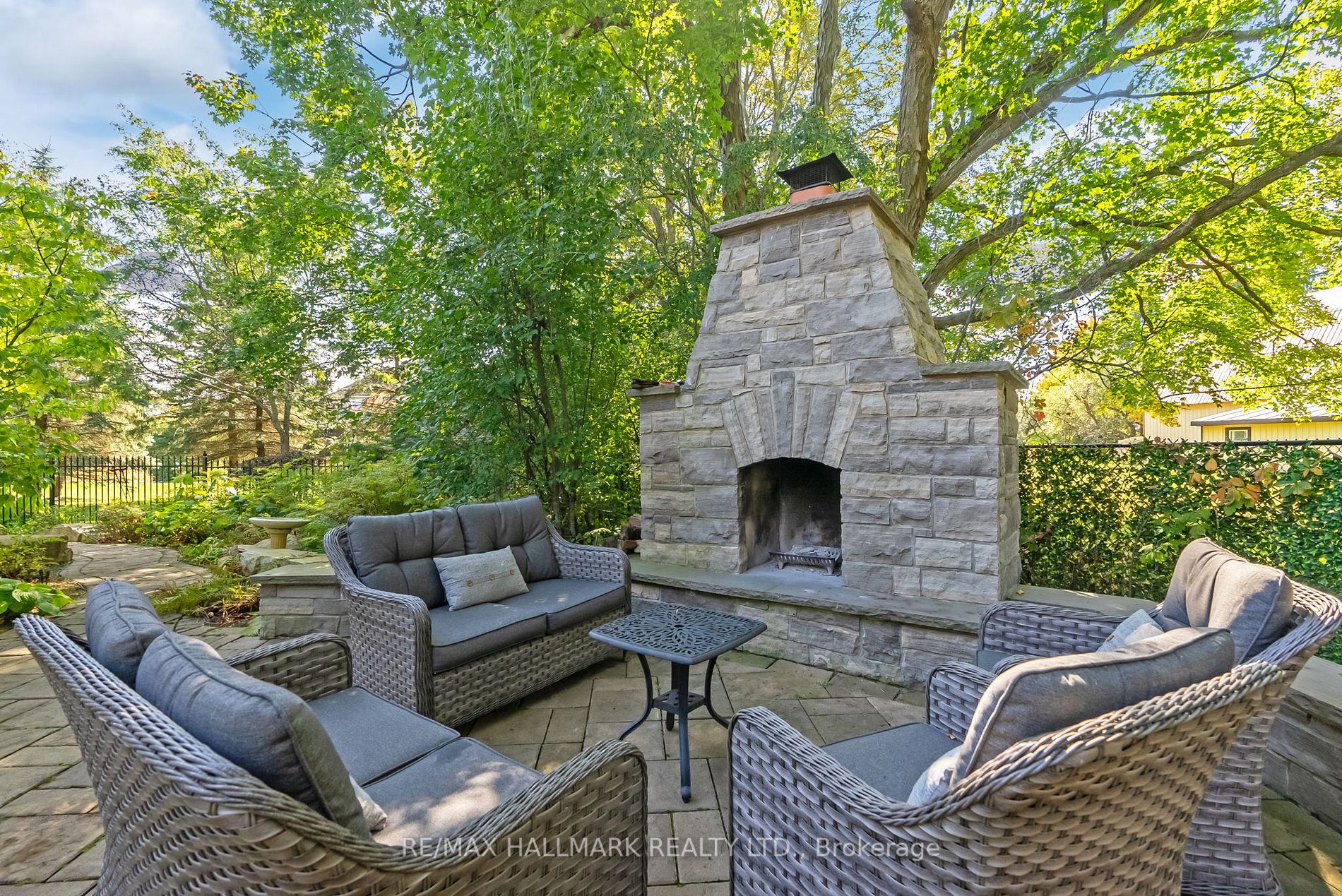 6 Wilson House Dr