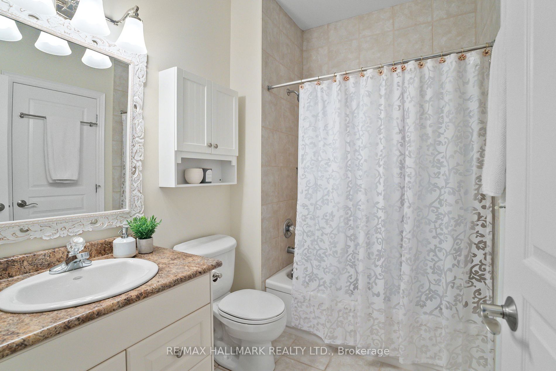 6 Wilson House Dr