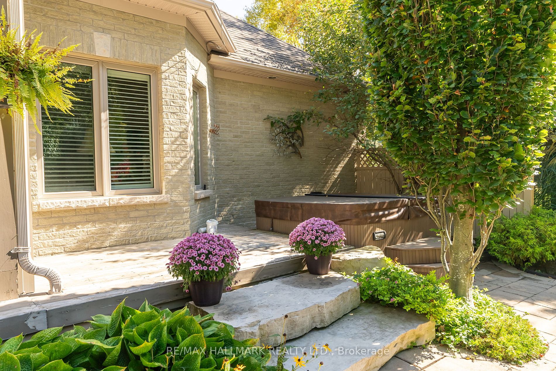 6 Wilson House Dr