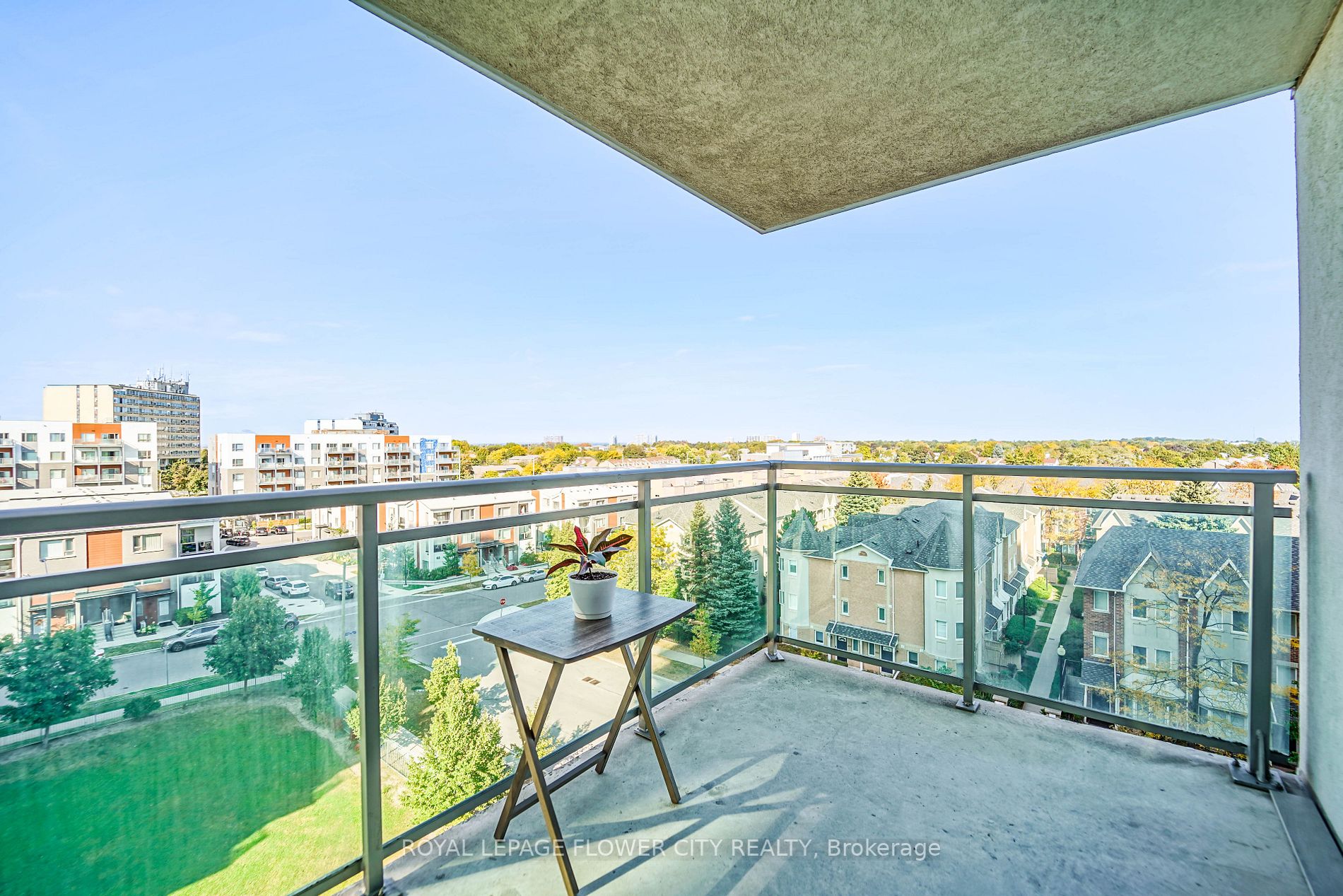 8 Rosebank Drive, #6L