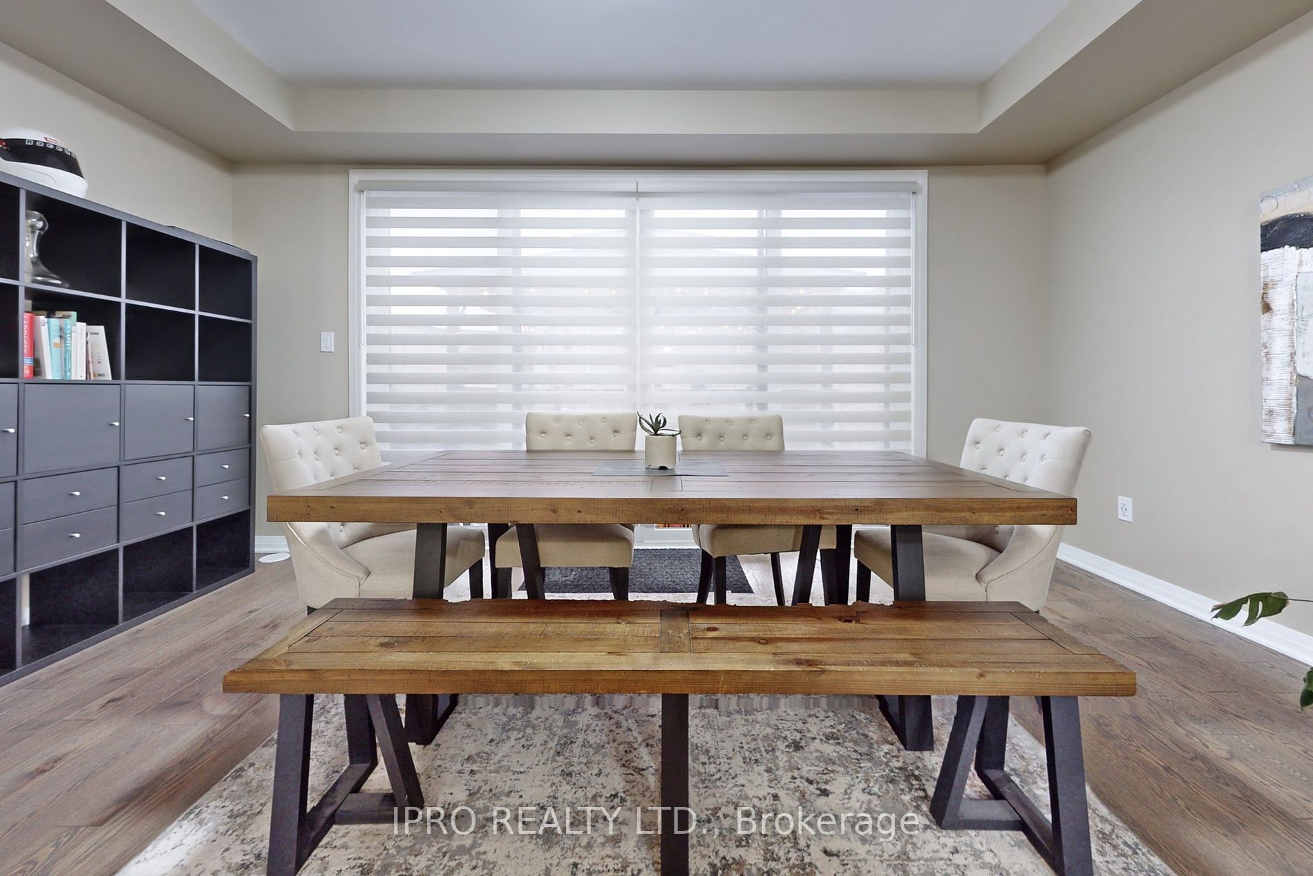27 Clarington Blvd