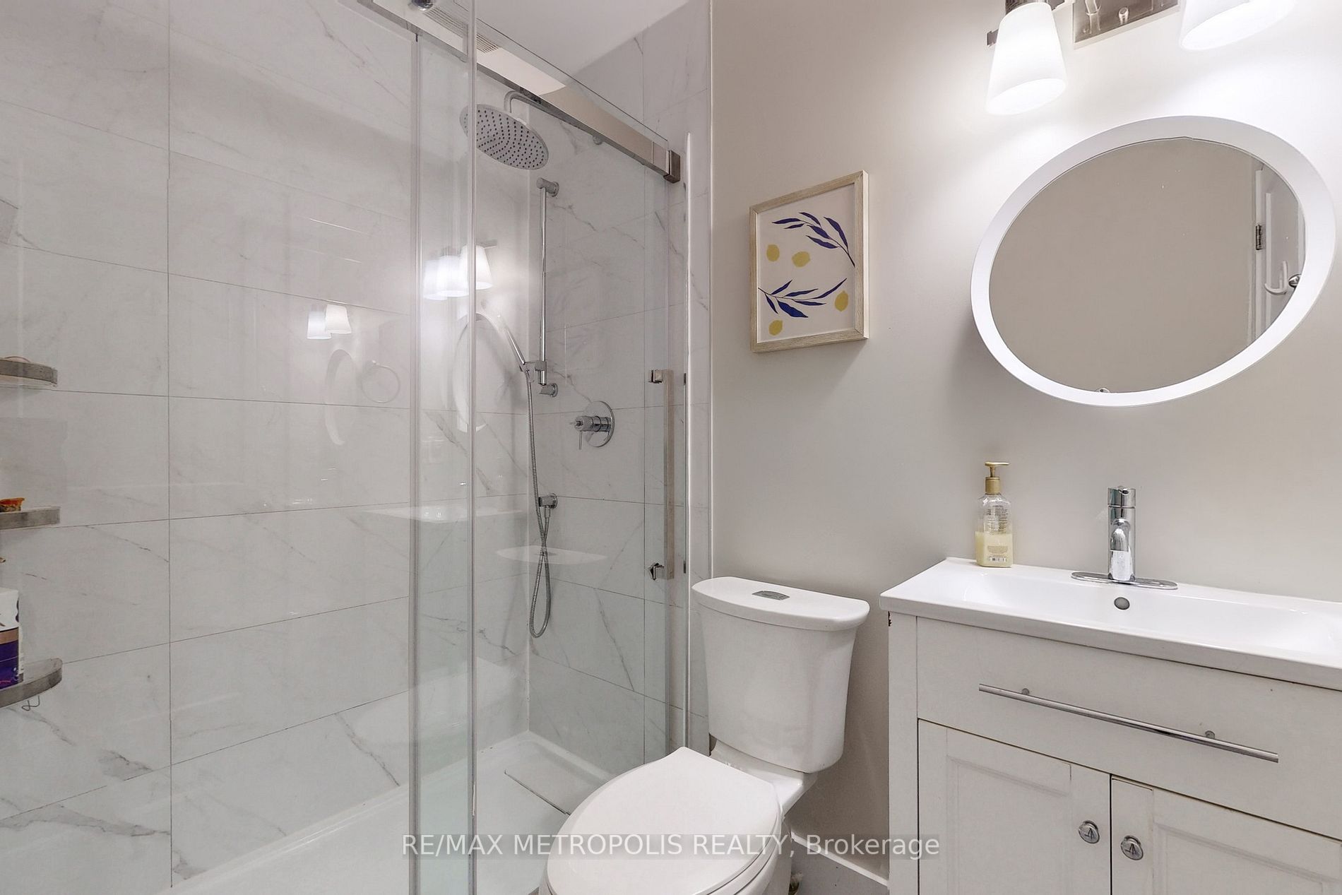 119 Deanscroft Sq