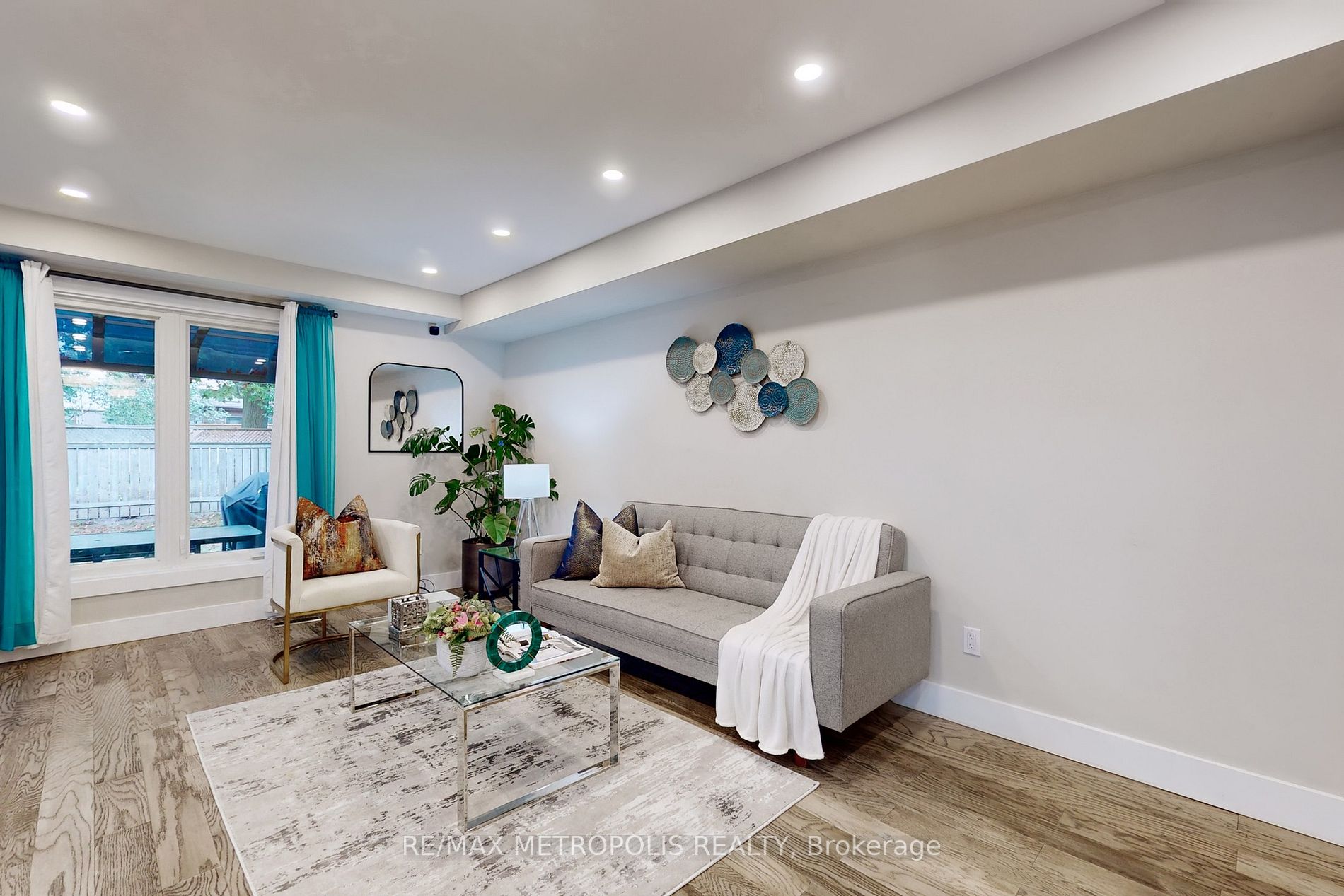 119 Deanscroft Sq