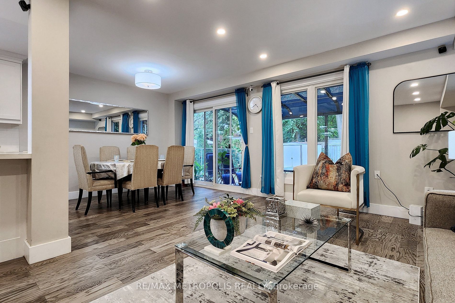 119 Deanscroft Sq