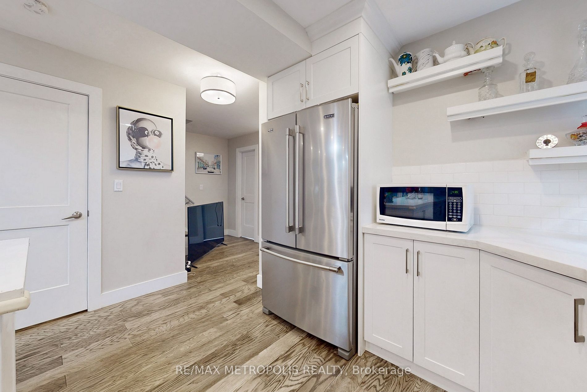 119 Deanscroft Sq