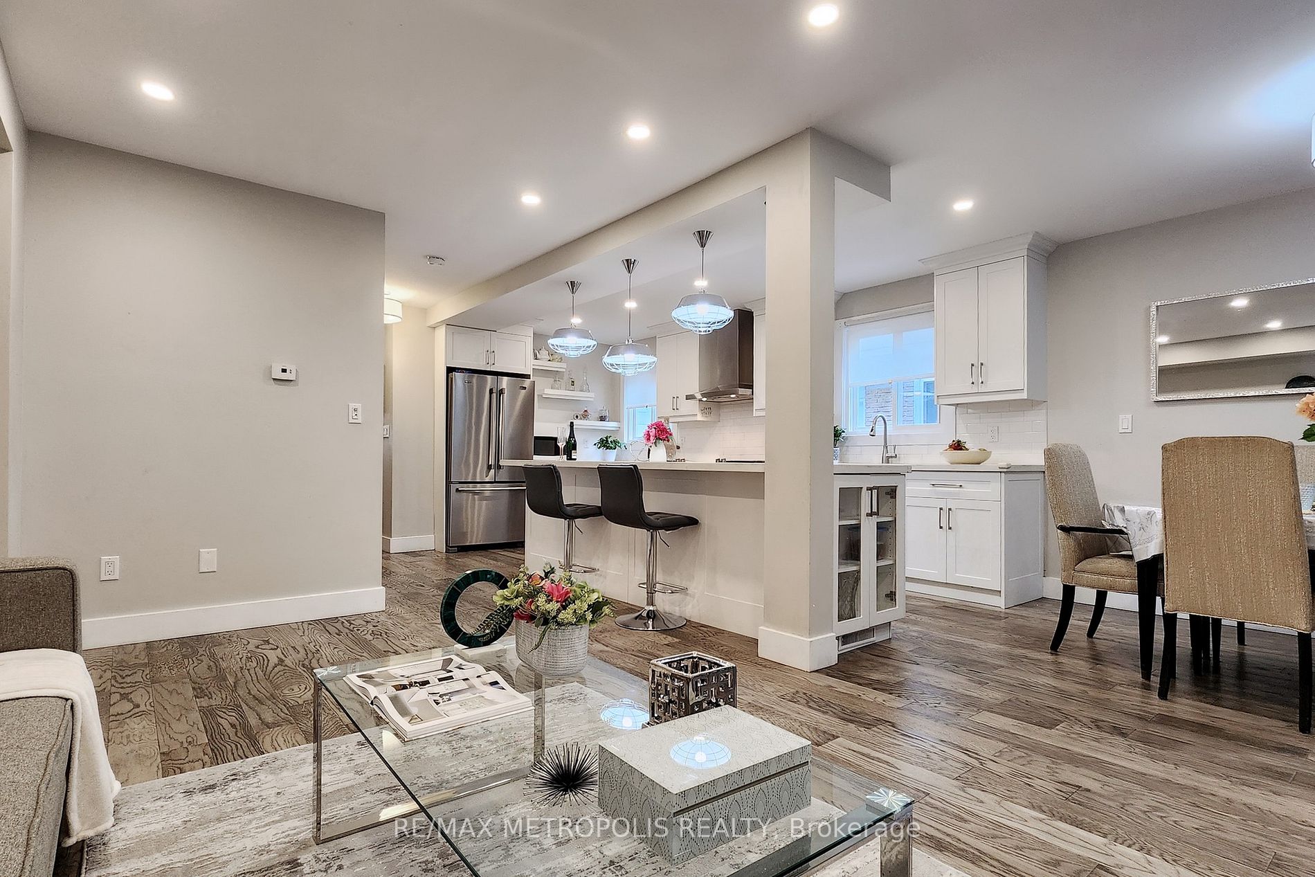 119 Deanscroft Sq