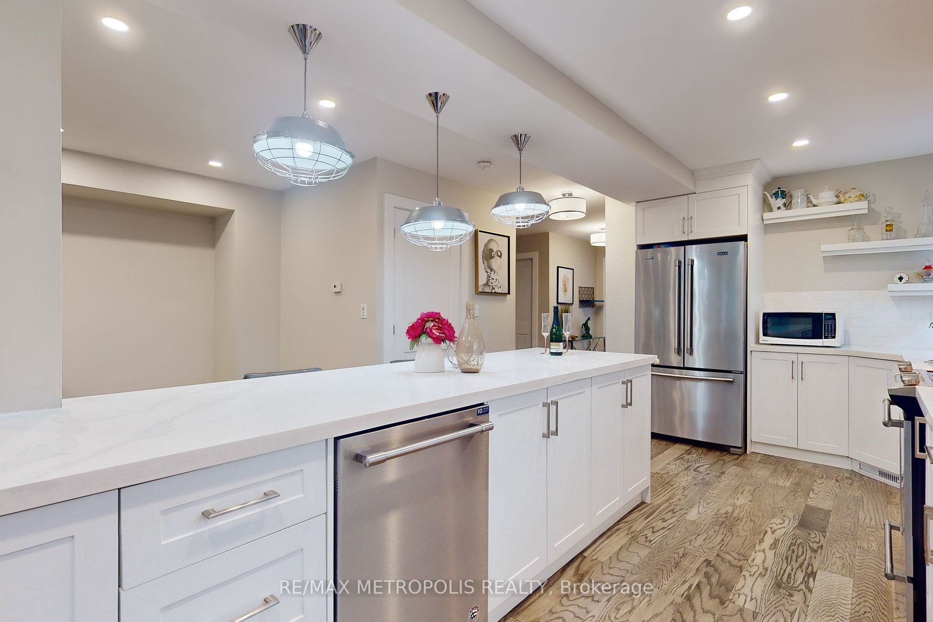 119 Deanscroft Sq