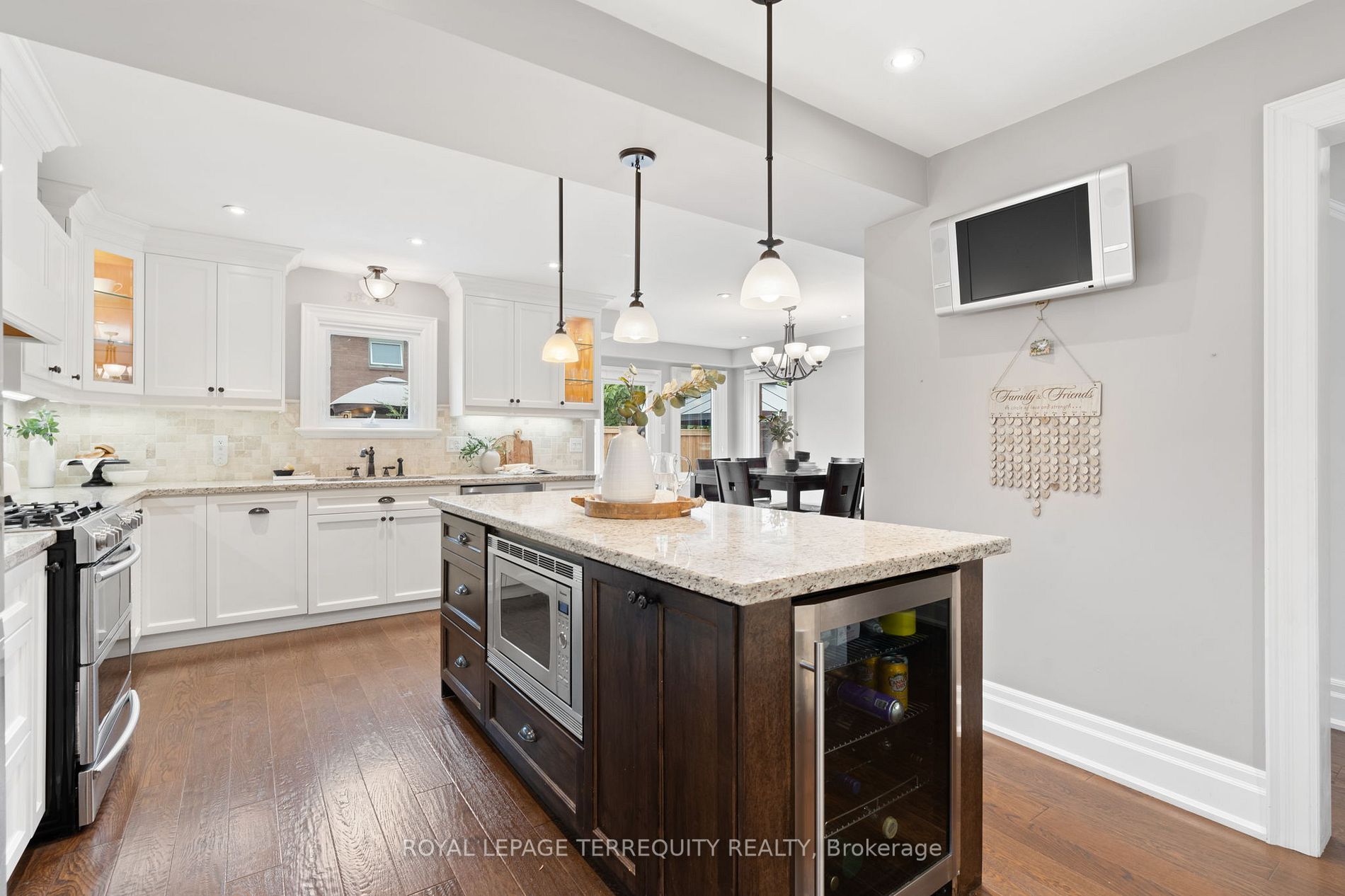 12 Dagwell Crescent