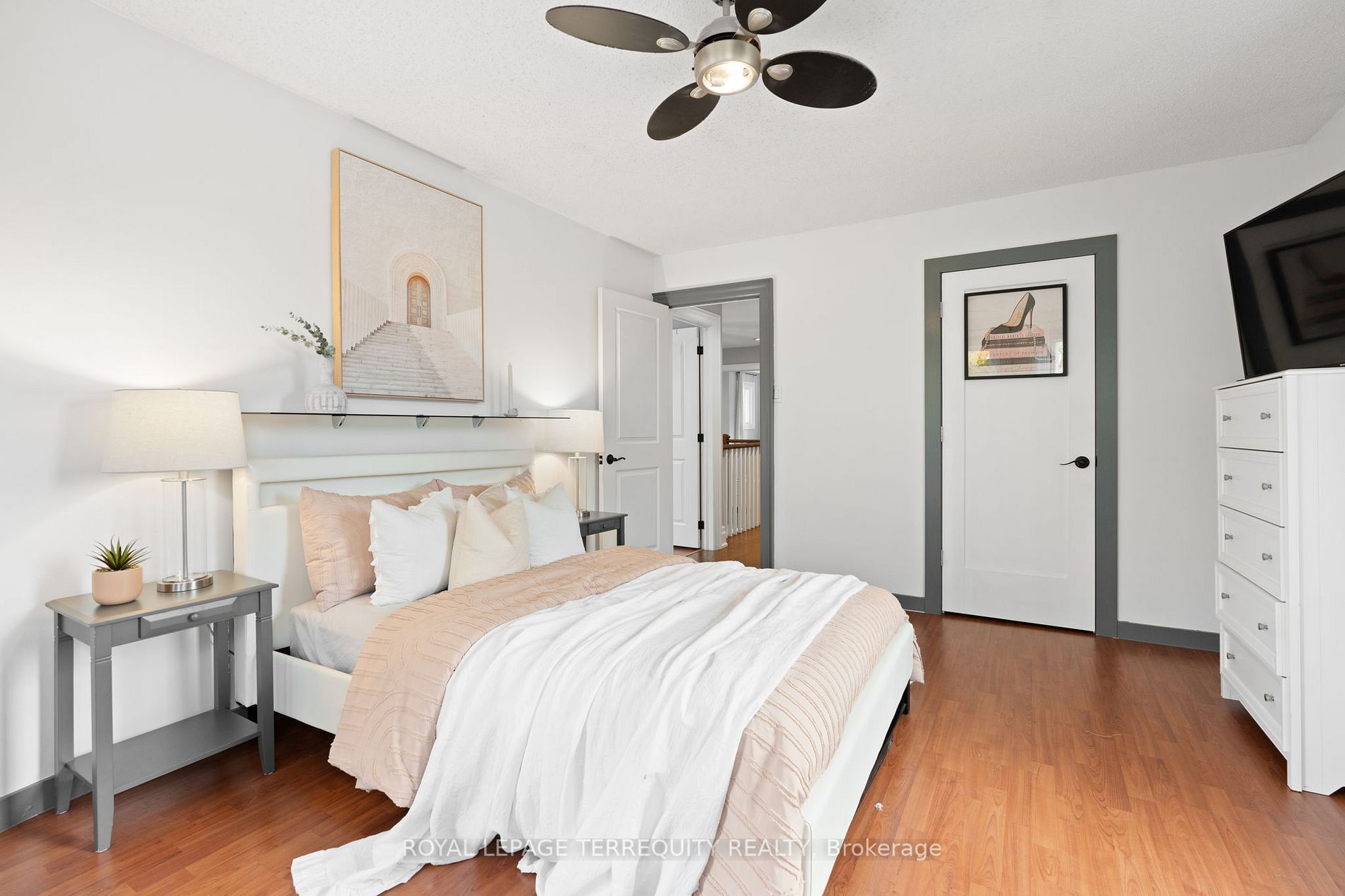 12 Dagwell Crescent