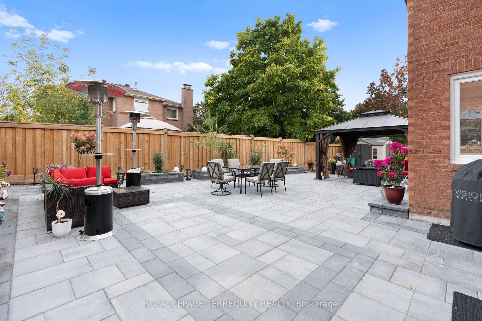 12 Dagwell Crescent