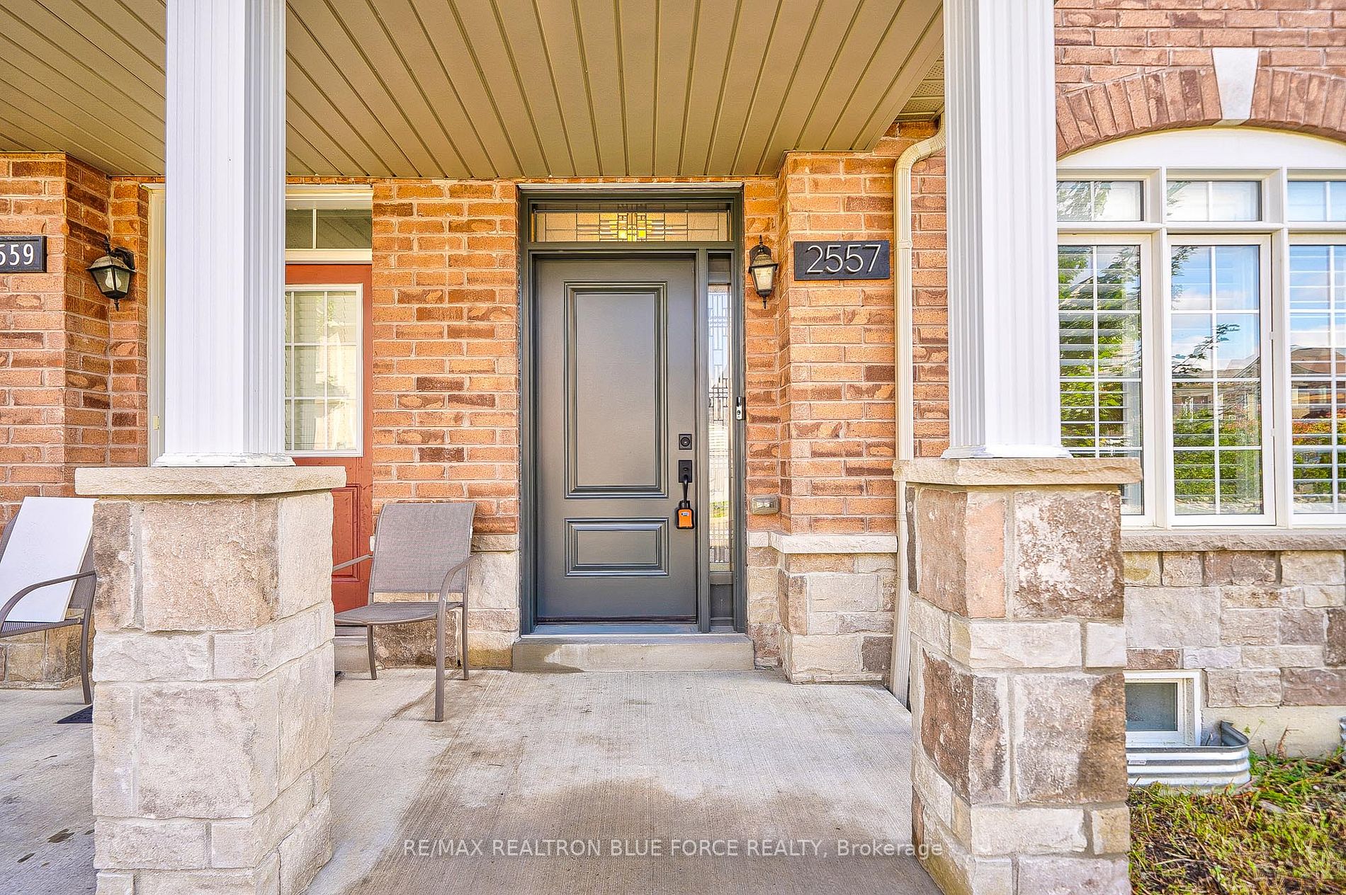 2557 Canadian St