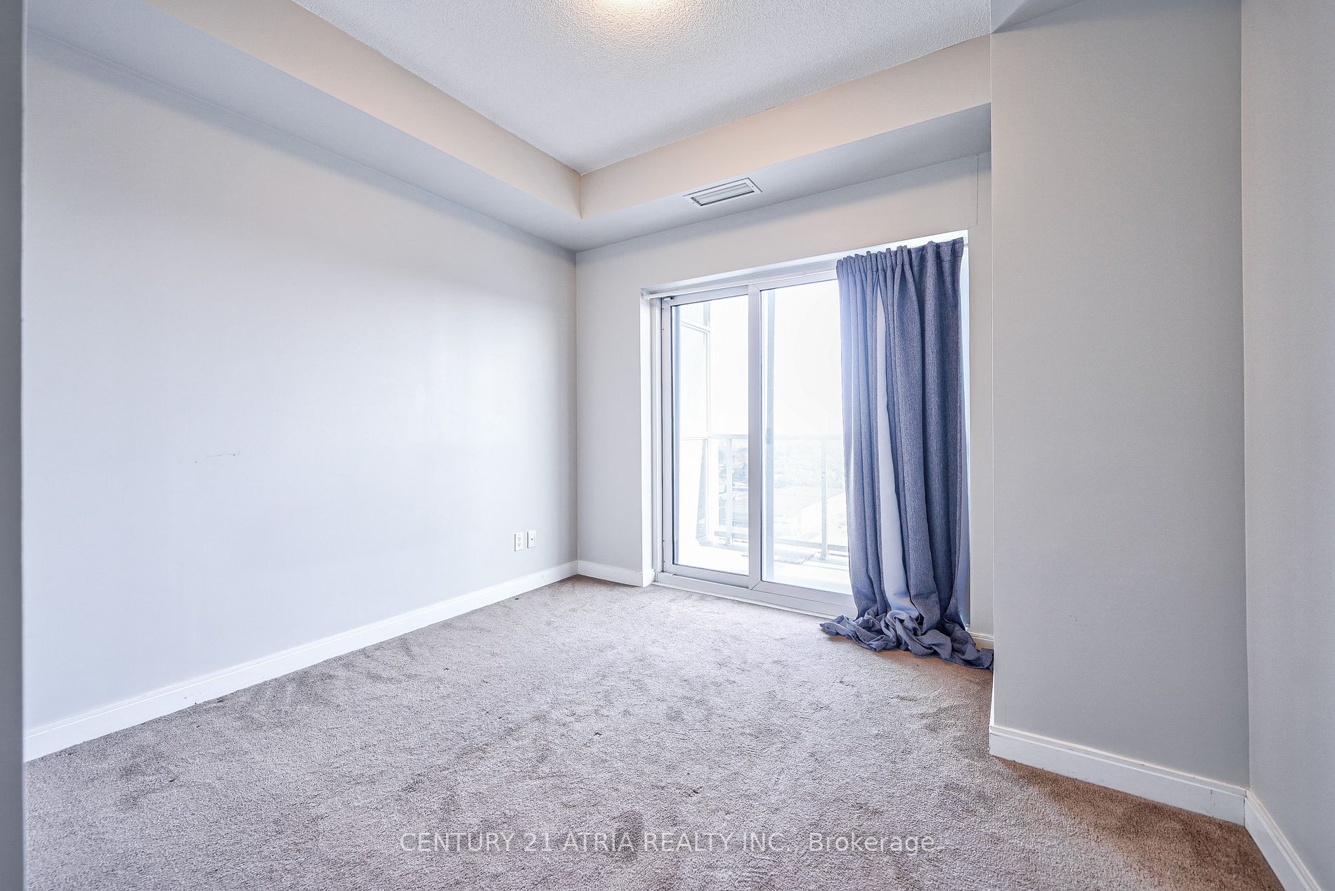 181 Village Green Square, #2211