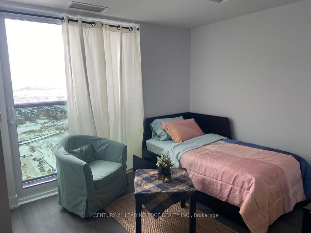 2550 Simcoe Street N #2003