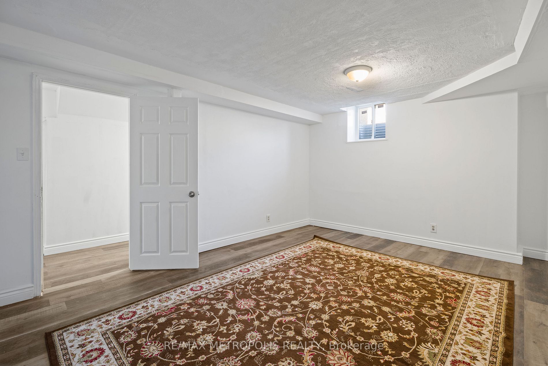 33 Wilce Dr