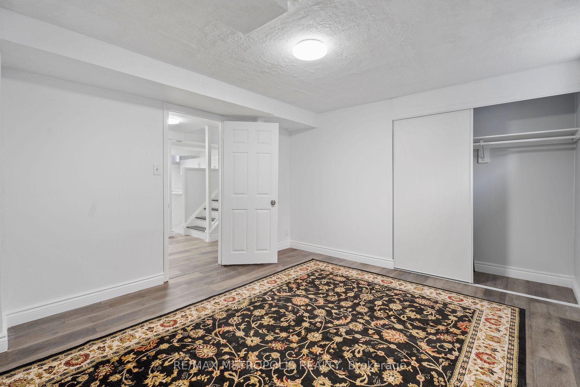 33 Wilce Dr