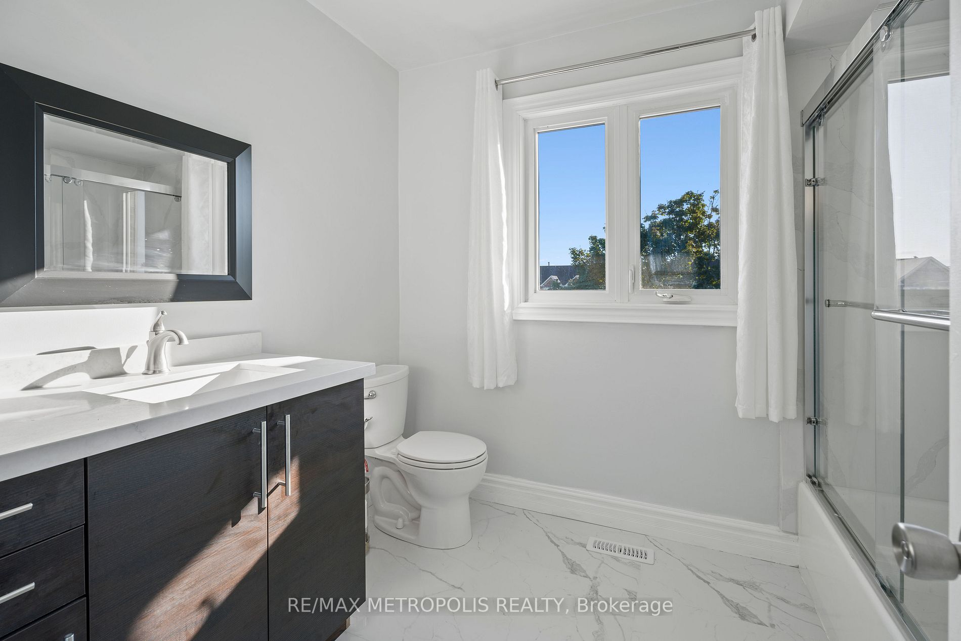 33 Wilce Dr