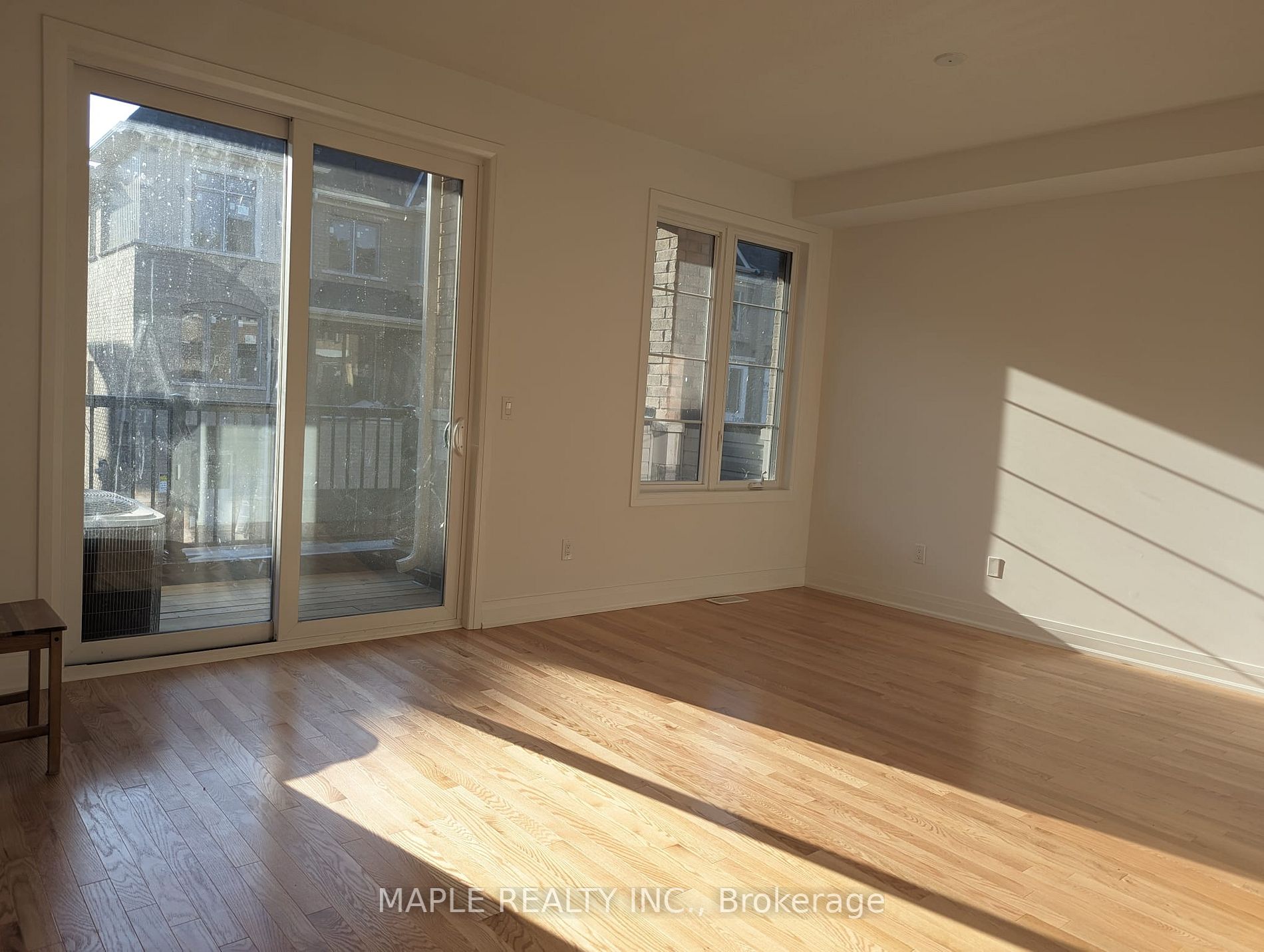 70 Waterside Way