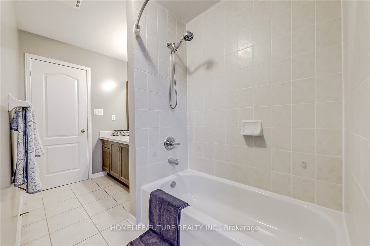 6 Southam St