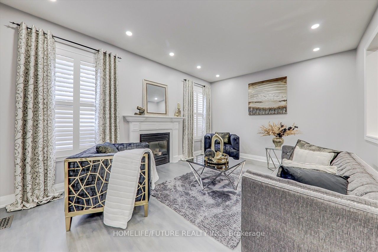 6 Southam St