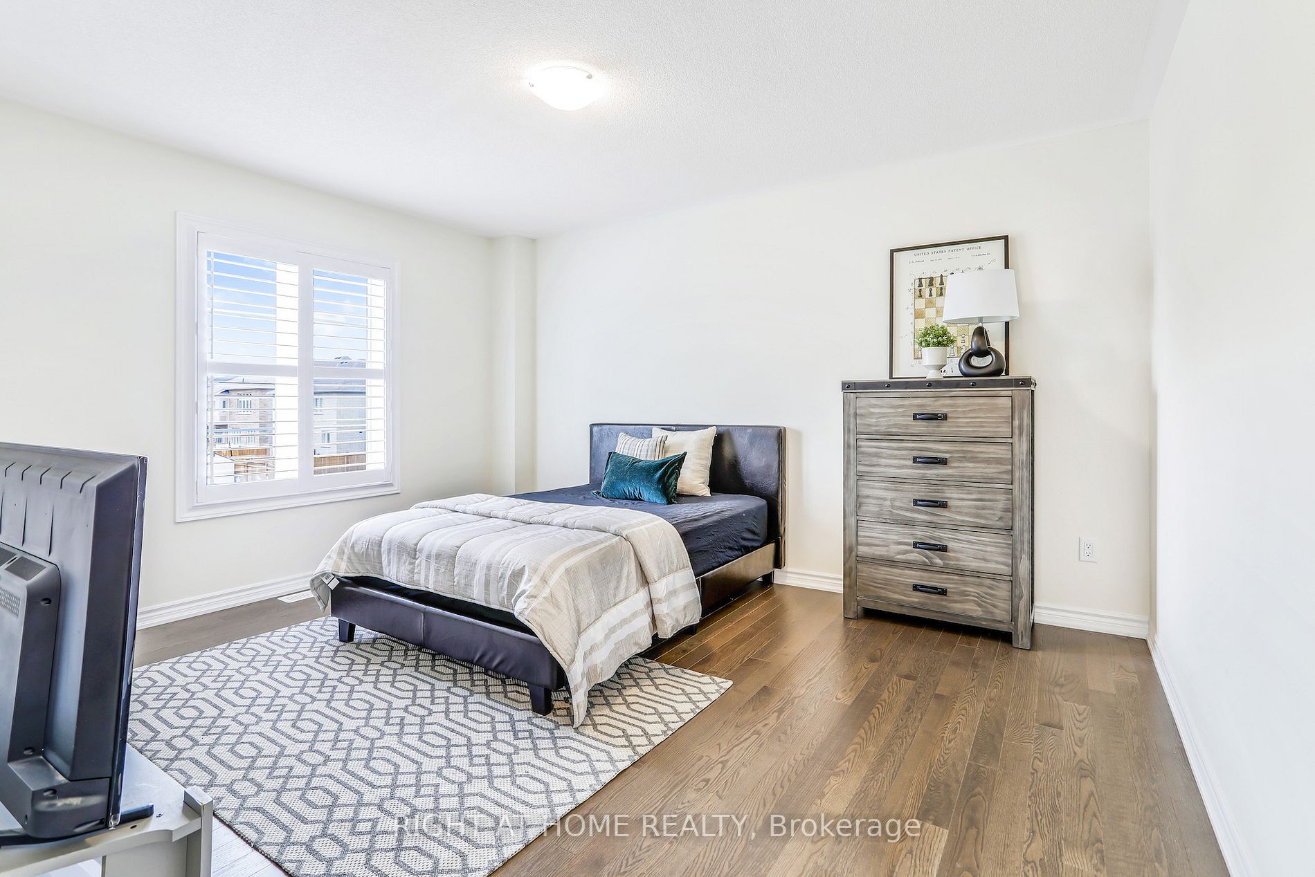1 Northern Breeze Cres