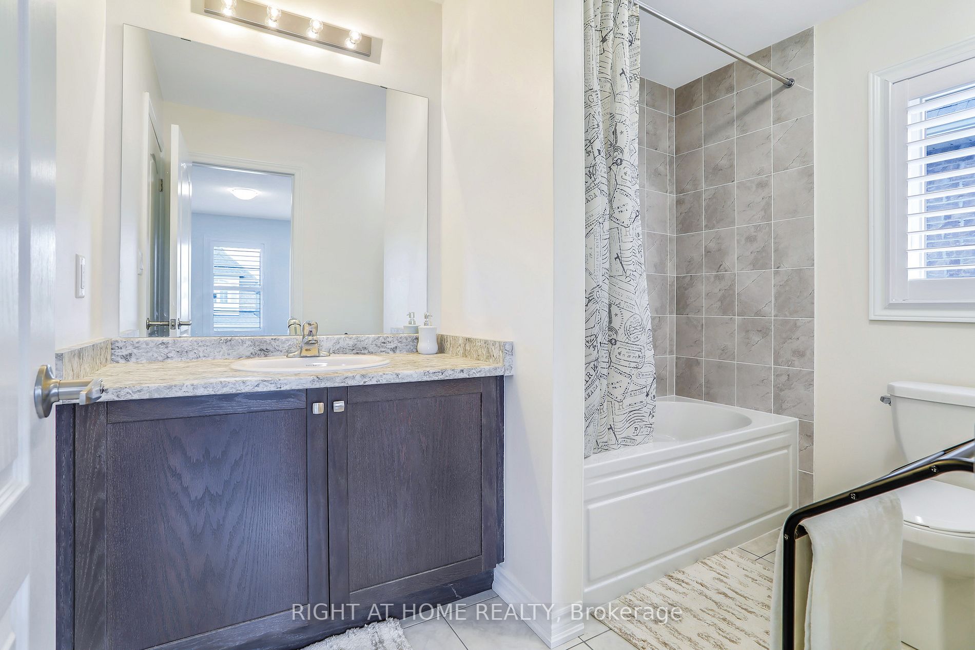 1 Northern Breeze Cres