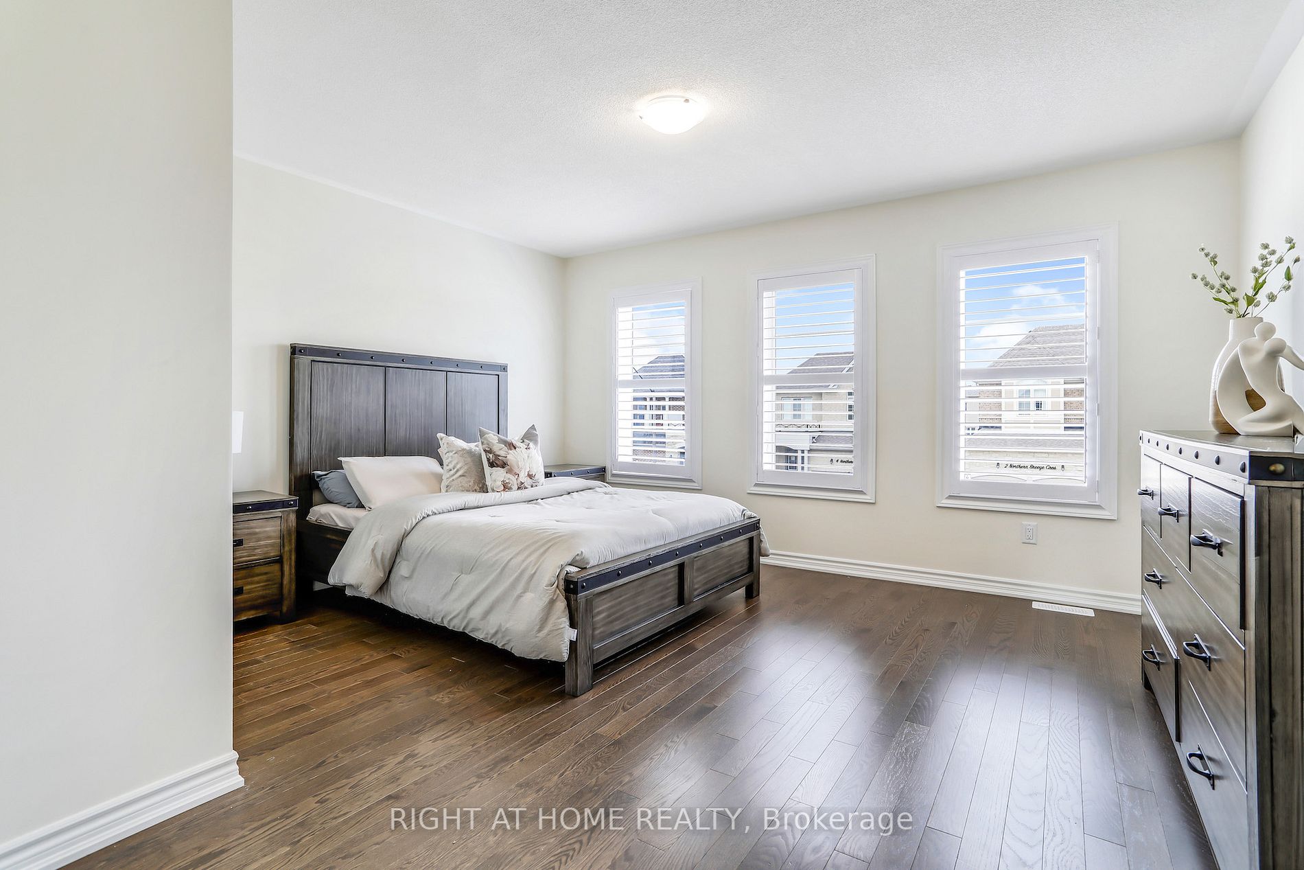 1 Northern Breeze Cres