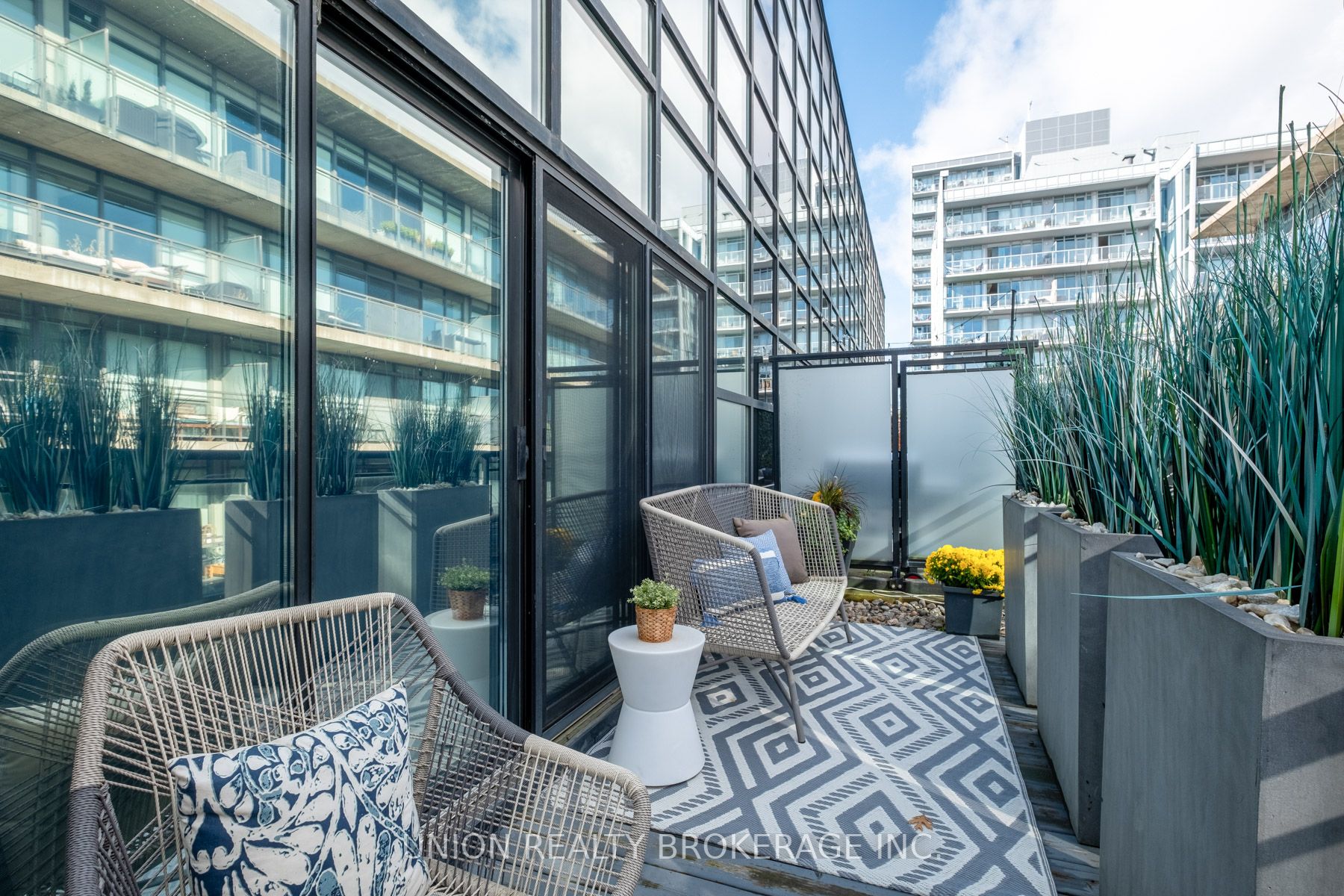 68 Broadview Ave, #609