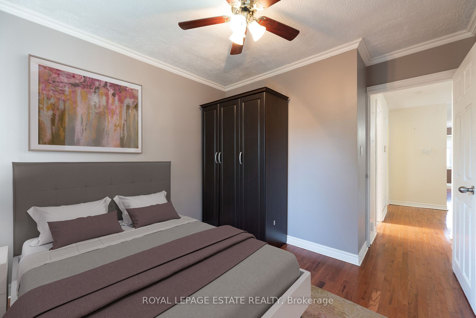147 Leyton Ave