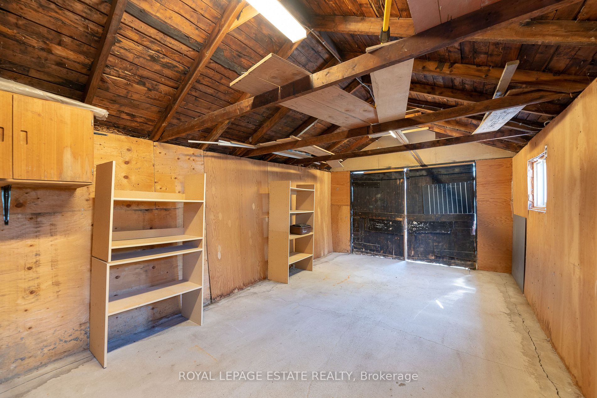 147 Leyton Ave