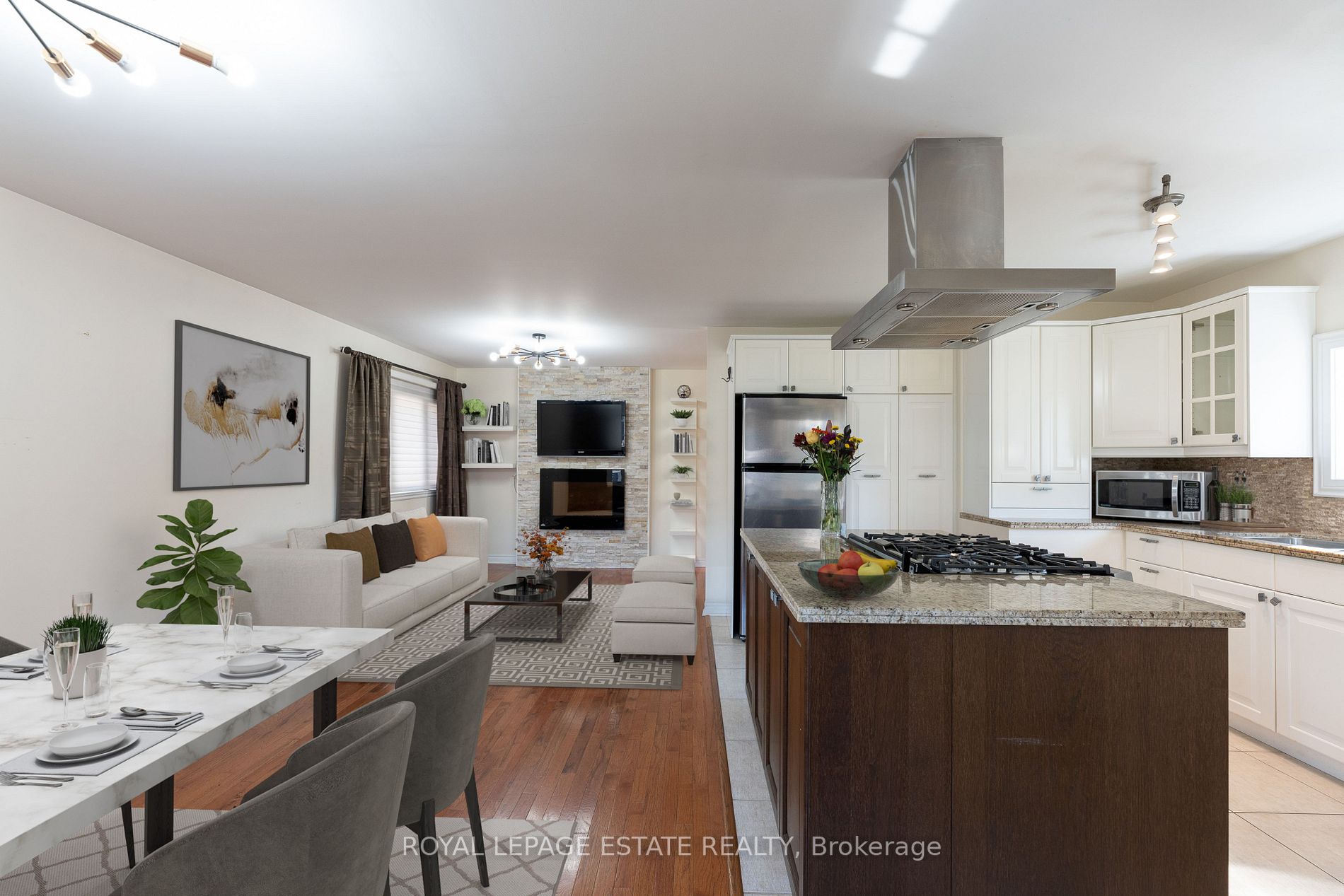 147 Leyton Ave