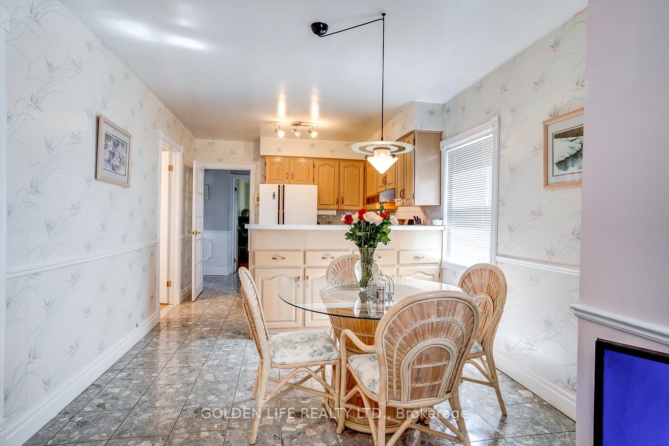 492 Plains Rd, #Main Fl