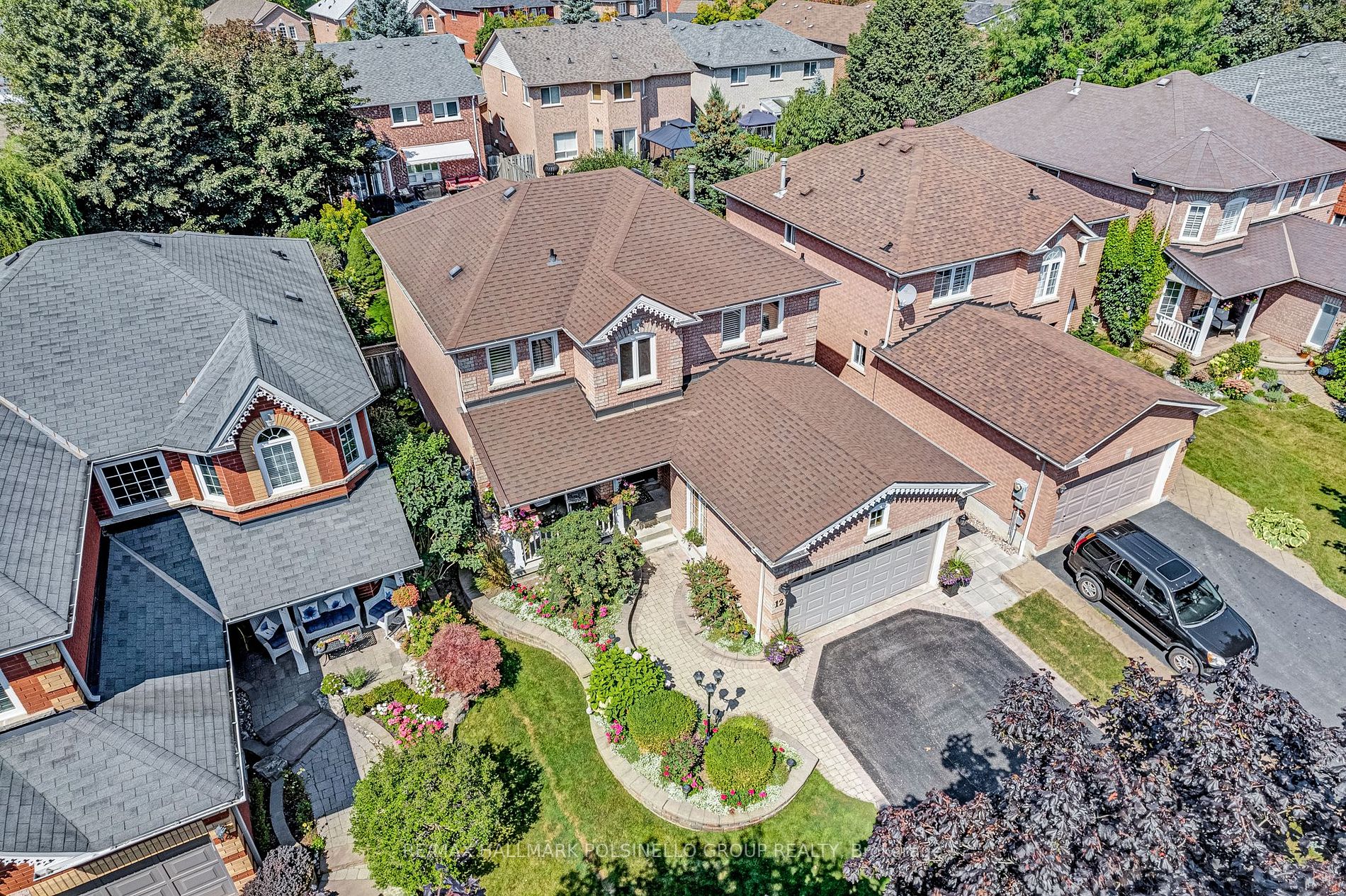 12 Roberts Dr