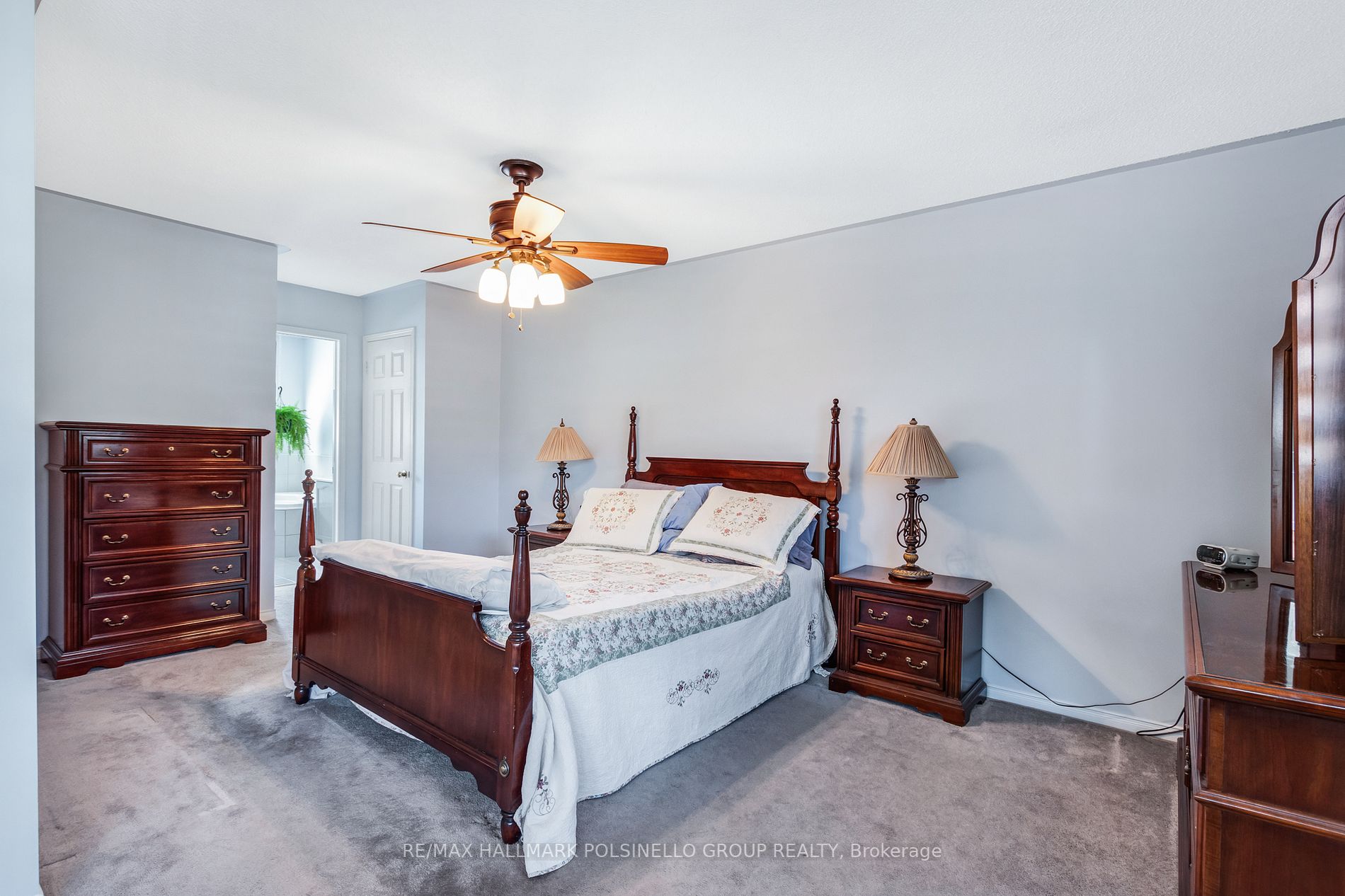 12 Roberts Dr