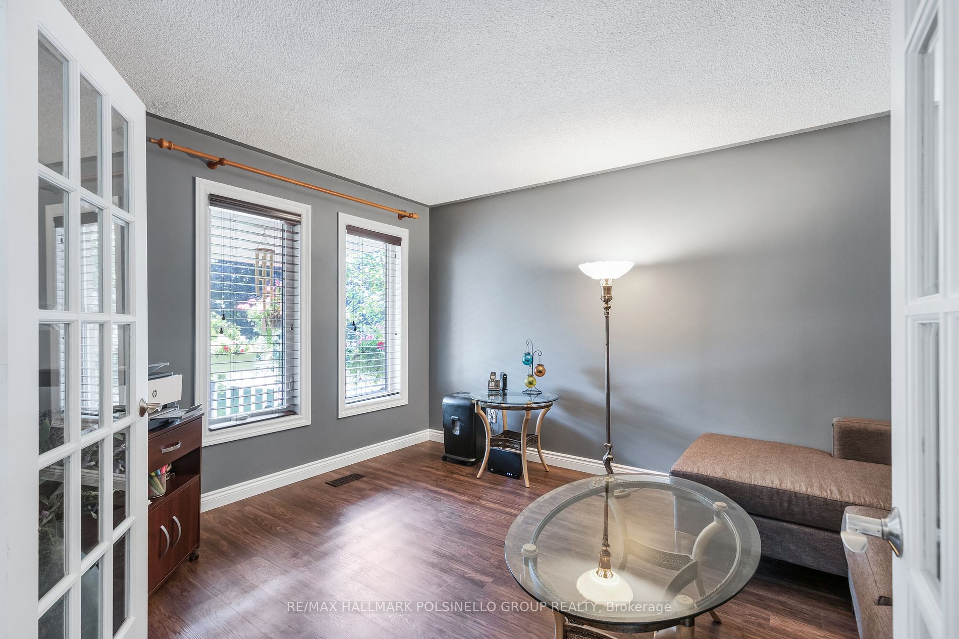 12 Roberts Dr