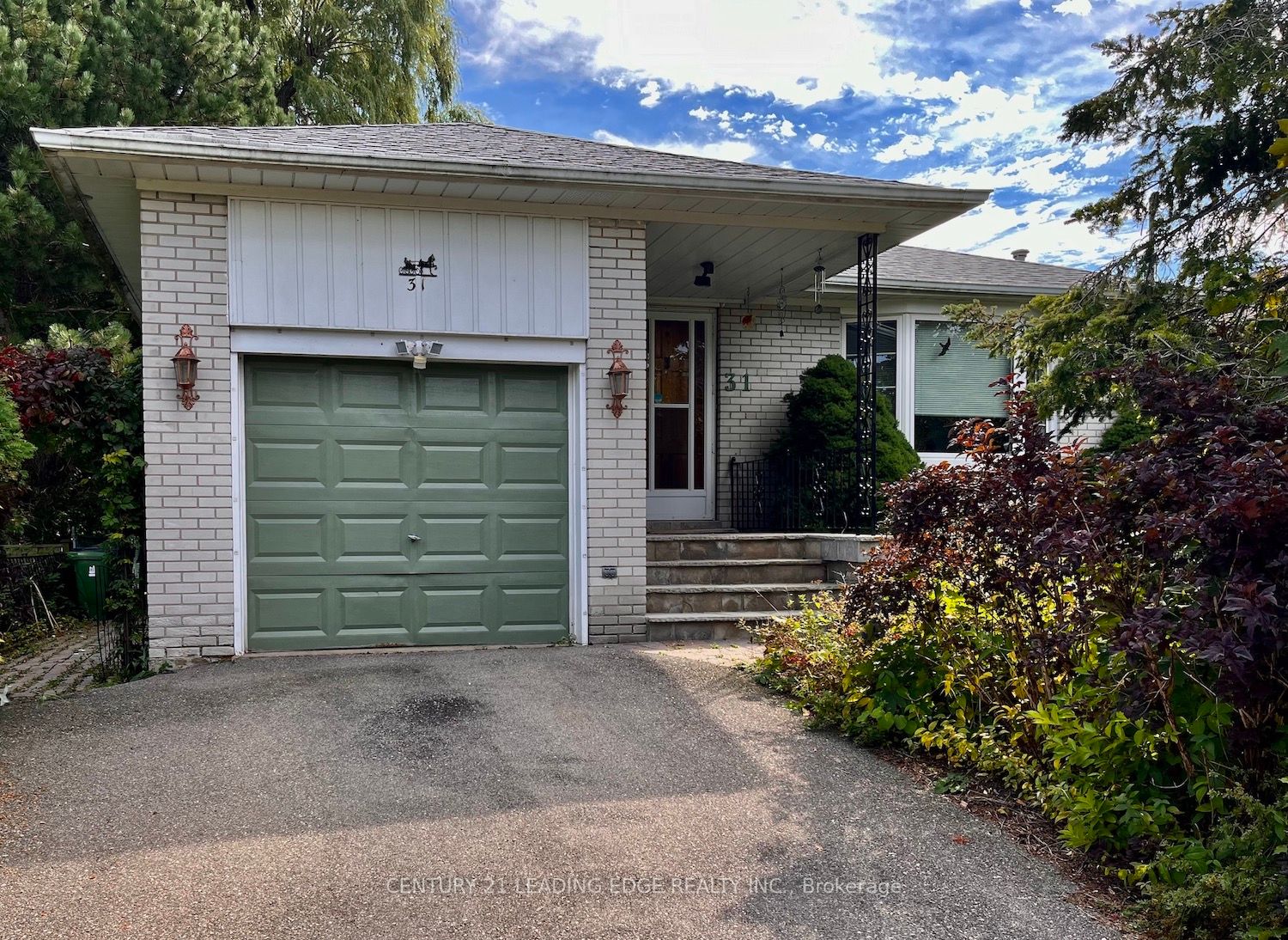 31 Cumber Ave
