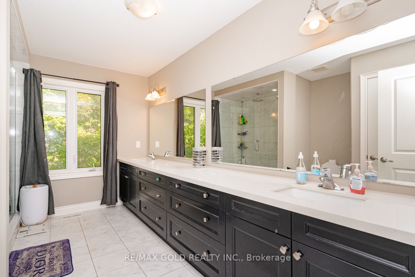 95 Townline Rd N