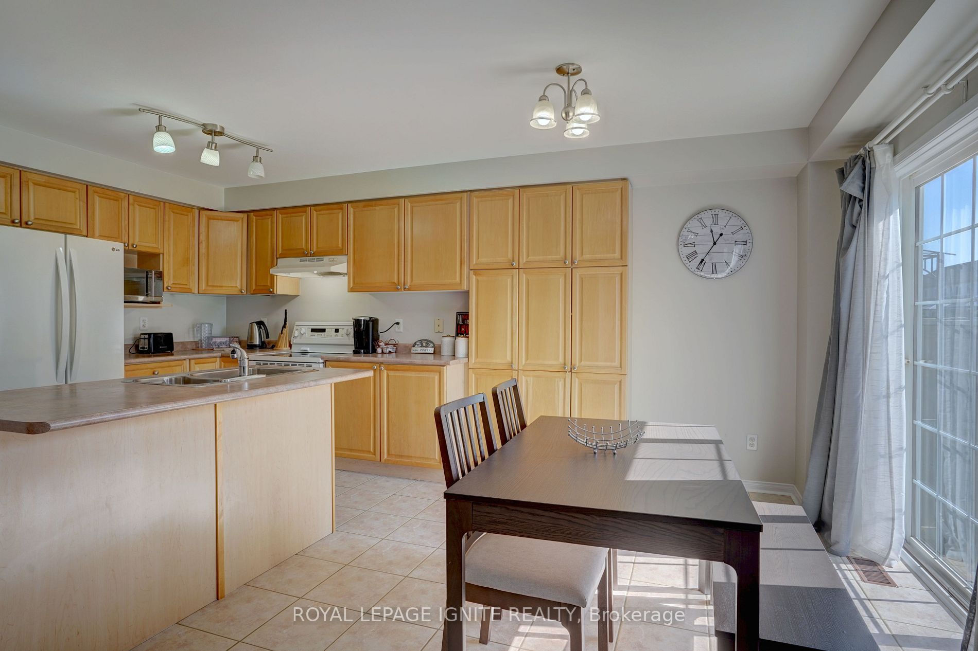 60 Haverhill Cres