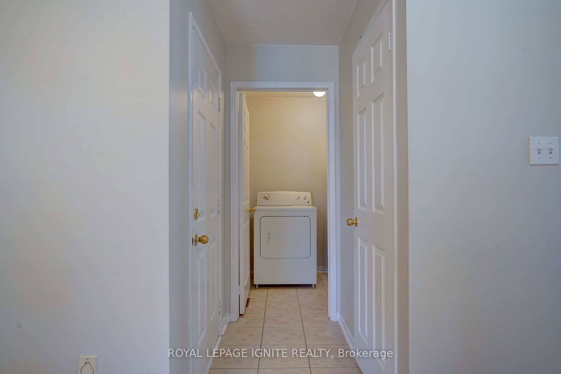 60 Haverhill Cres